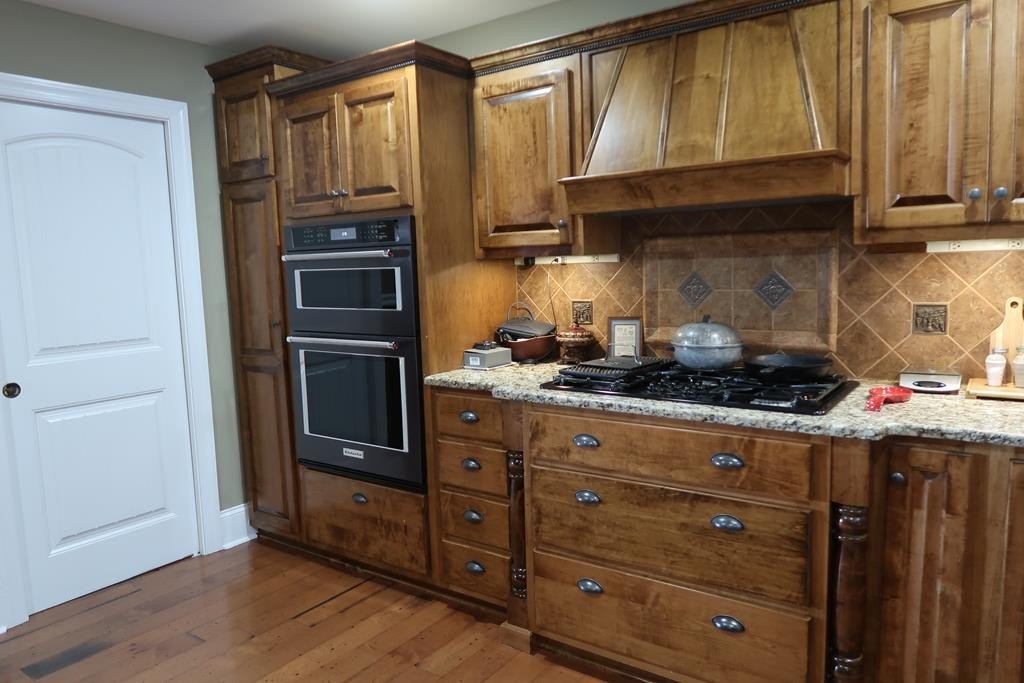 2899 Gribble Edwards Road, Hayesville, North Carolina, 28904, United States, 4 Bedrooms Bedrooms, ,5 BathroomsBathrooms,Residential,For Sale,2899 Gribble Edwards Road,1478063