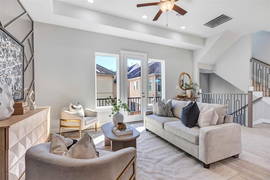 Houston, Texas, 77003, United States, 3 Bedrooms Bedrooms, ,4 BathroomsBathrooms,Residential,For Sale,1793835