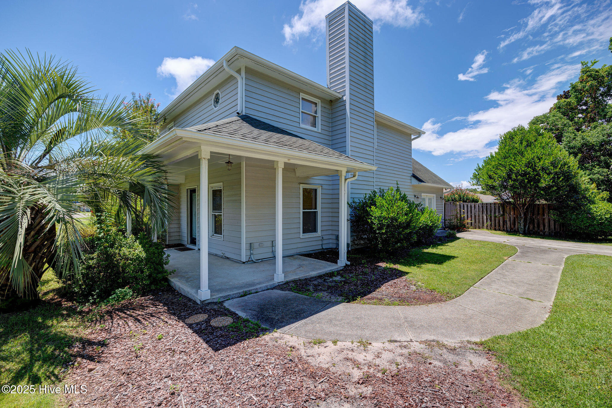 Wilmington, North Carolina, 28409, United States, 3 Bedrooms Bedrooms, ,3 BathroomsBathrooms,Residential,For Sale,1926442