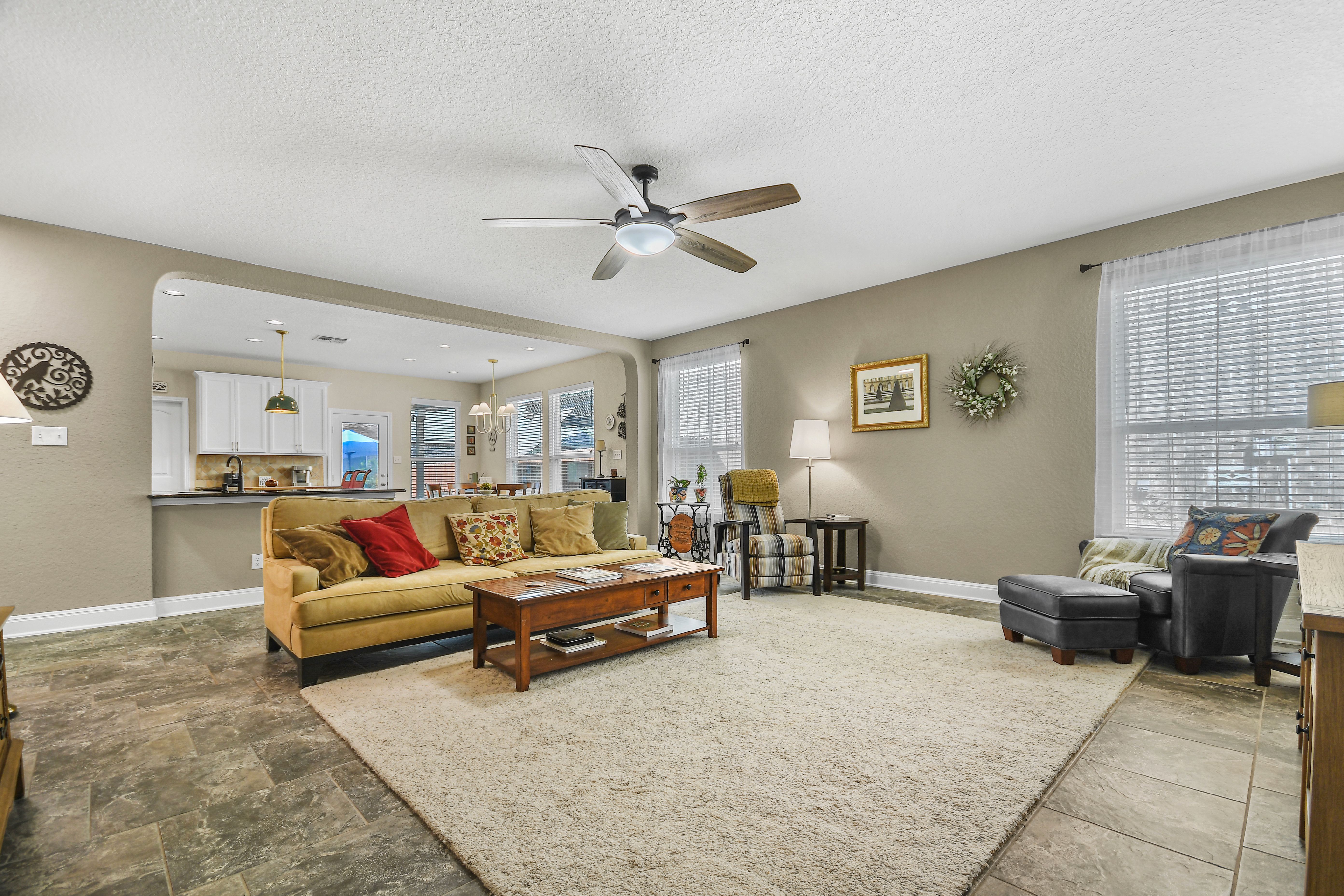  Beautifully Maintained One-Story Retreat in Wortham Oaks - 物件實景