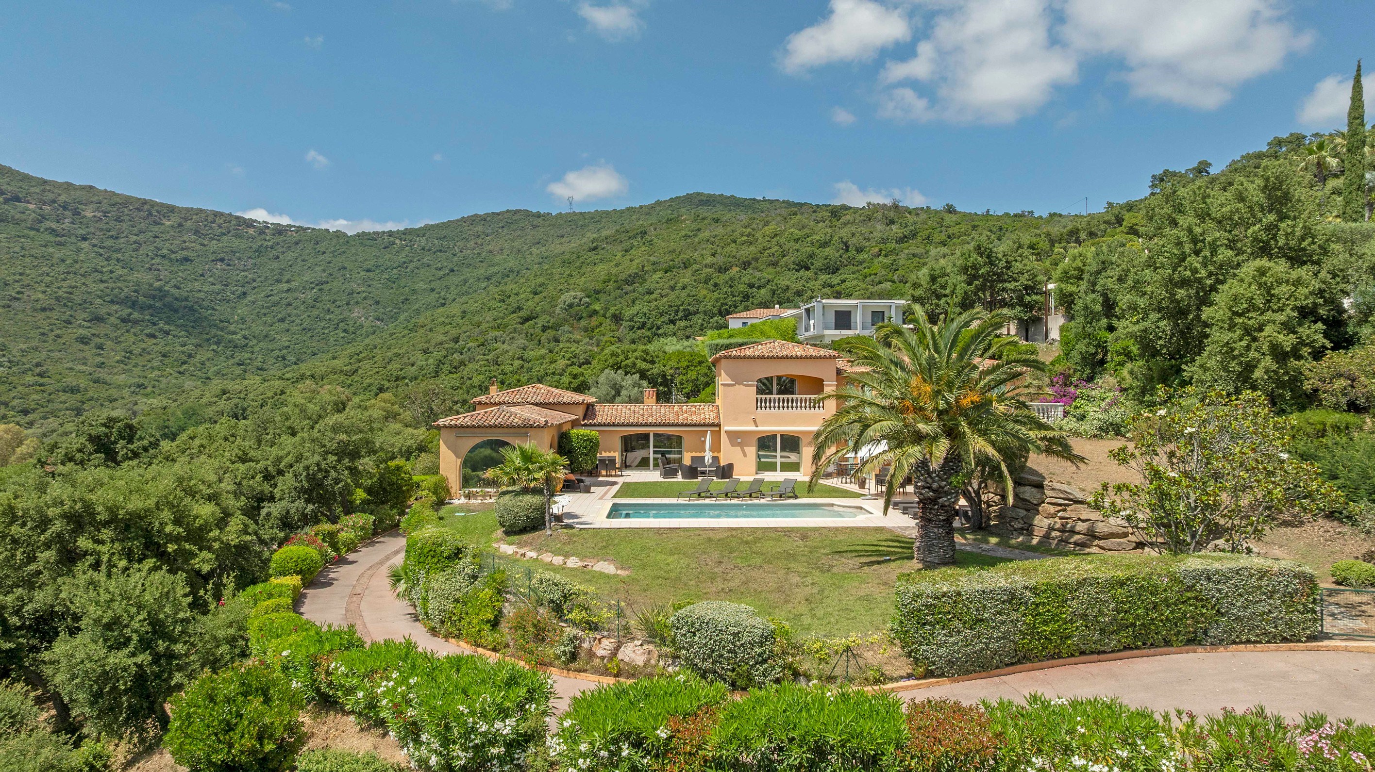  Prestigious Provençal estate with panoramic sea views in Cavalaire-sur-Mer - 物件實景