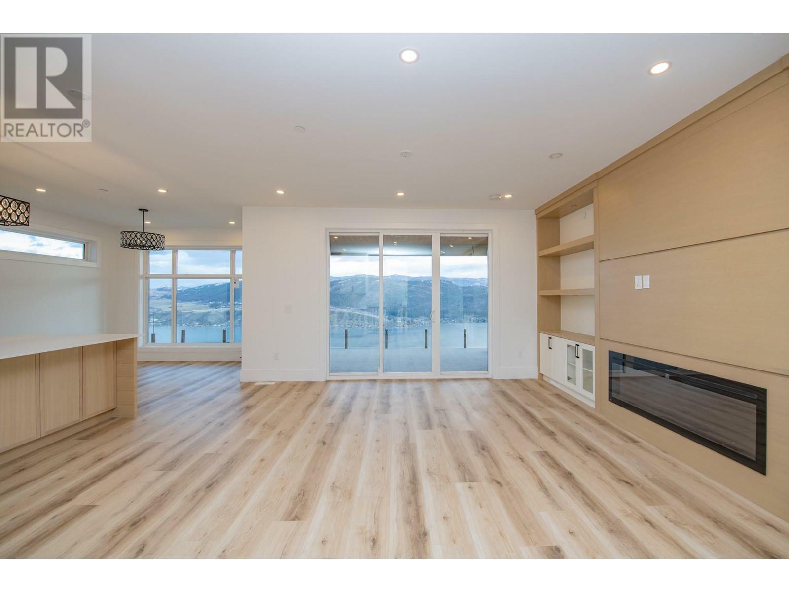 VERNON, British Columbia, V1H 2K9, CA, 4 Bedrooms Bedrooms, ,4 BathroomsBathrooms,Residential,For Sale,1838504