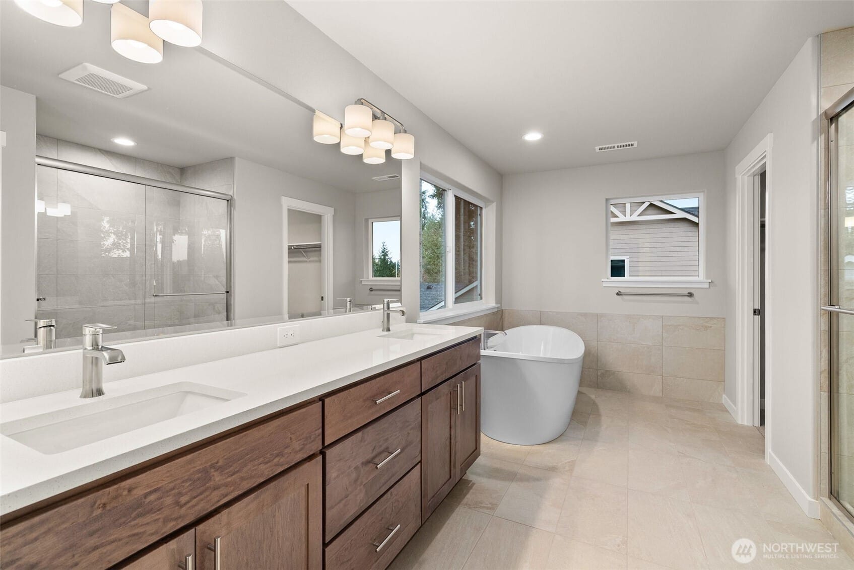 Tumwater, Washington, 98512, United States, 5 Bedrooms Bedrooms, ,4 BathroomsBathrooms,Residential,For Sale,1997115