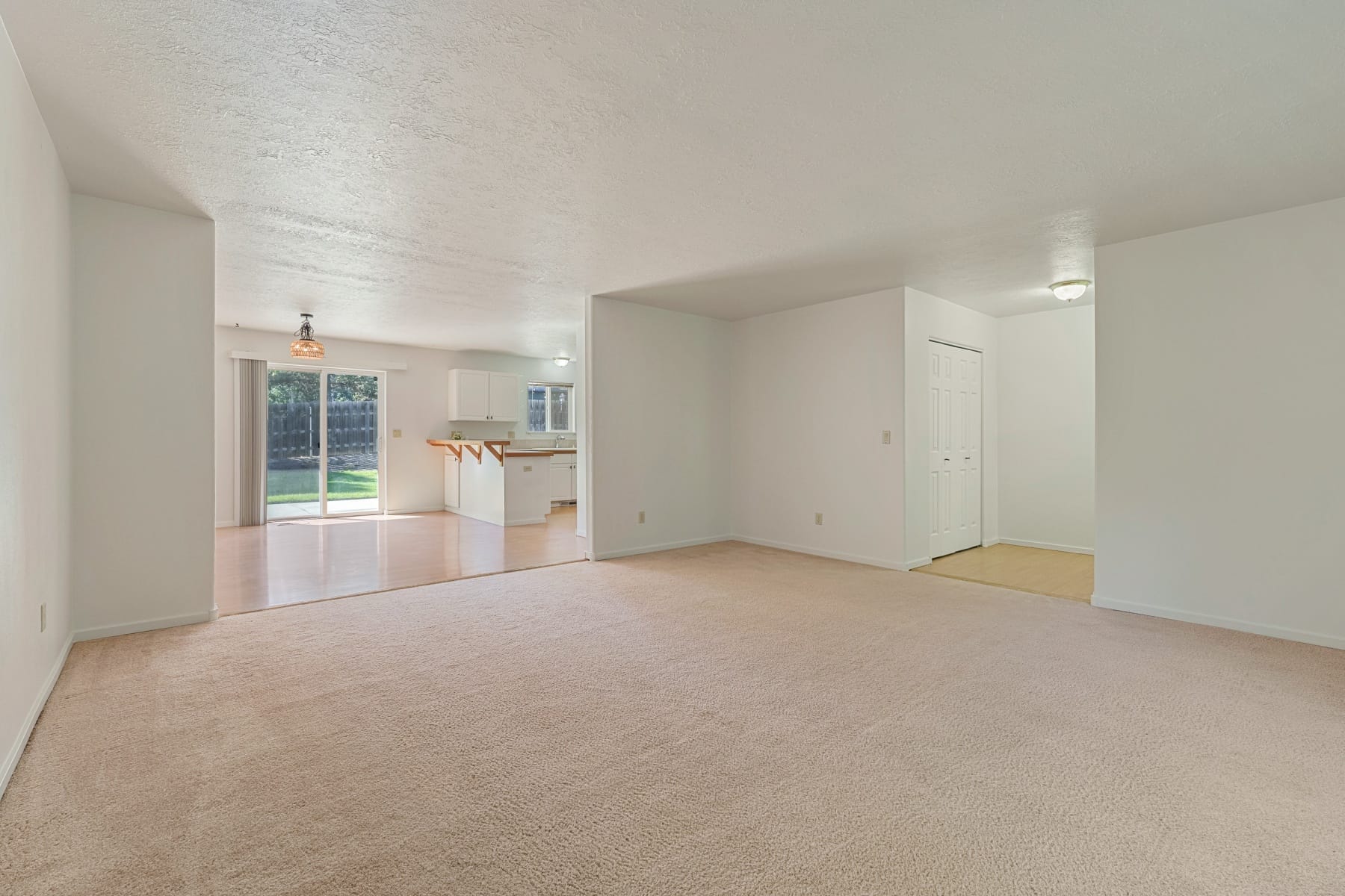 1052 NE Francis Court Bend, OR 97701 - 物件實景