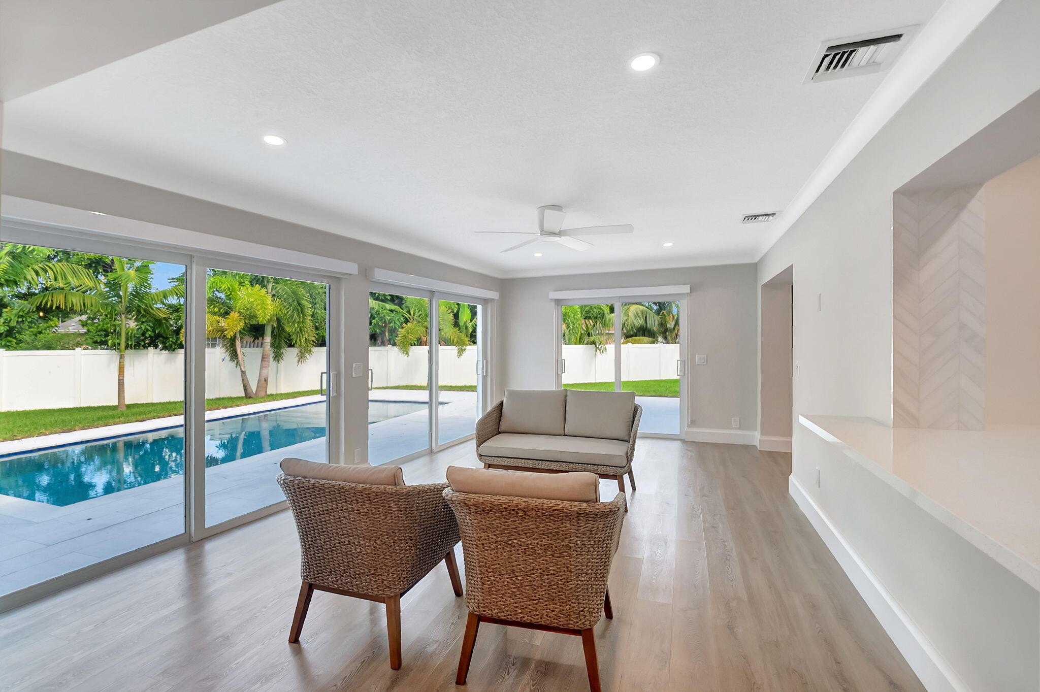 Boynton Beach, Florida, 33435, United States, 3 Bedrooms Bedrooms, ,2 BathroomsBathrooms,Residential,For Sale,1987392