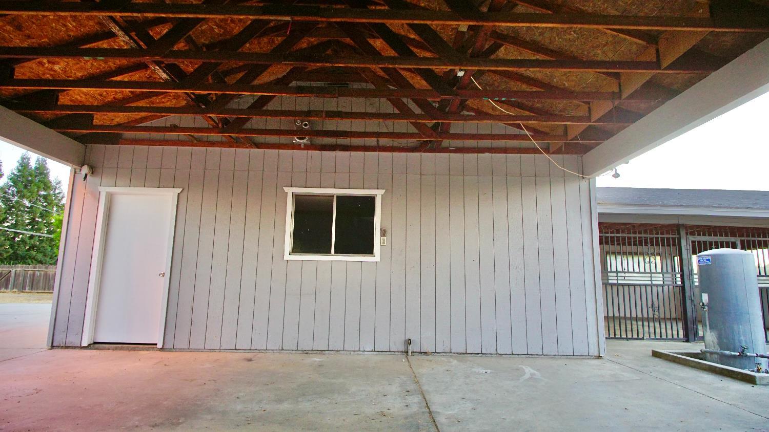 Fresno, California, 93722, United States, 4 Bedrooms Bedrooms, ,2 BathroomsBathrooms,Residential,For Sale,1943321