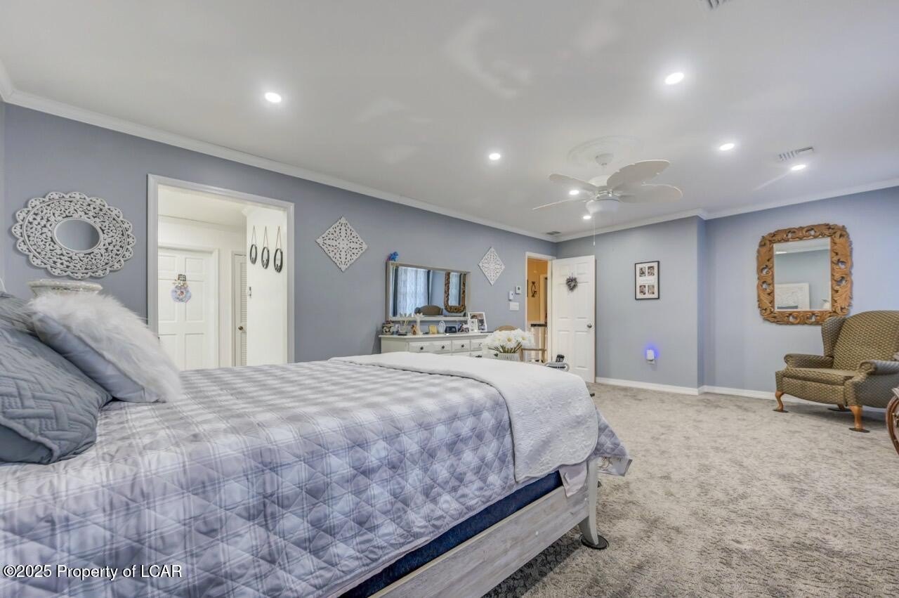 Sugarloaf, Pennsylvania, 18249, United States, 4 Bedrooms Bedrooms, ,3 BathroomsBathrooms,Residential,For Sale,1996756