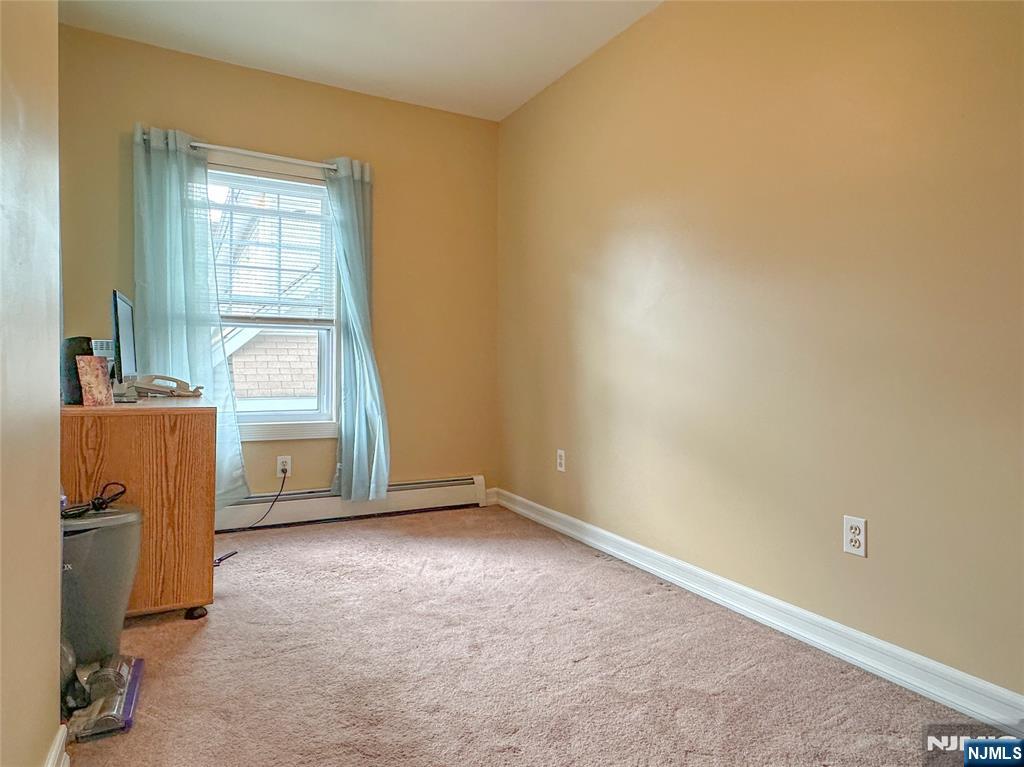 Kearny, New Jersey, 07032, United States, 4 Bedrooms Bedrooms, ,2 BathroomsBathrooms,Residential,For Sale,1928584