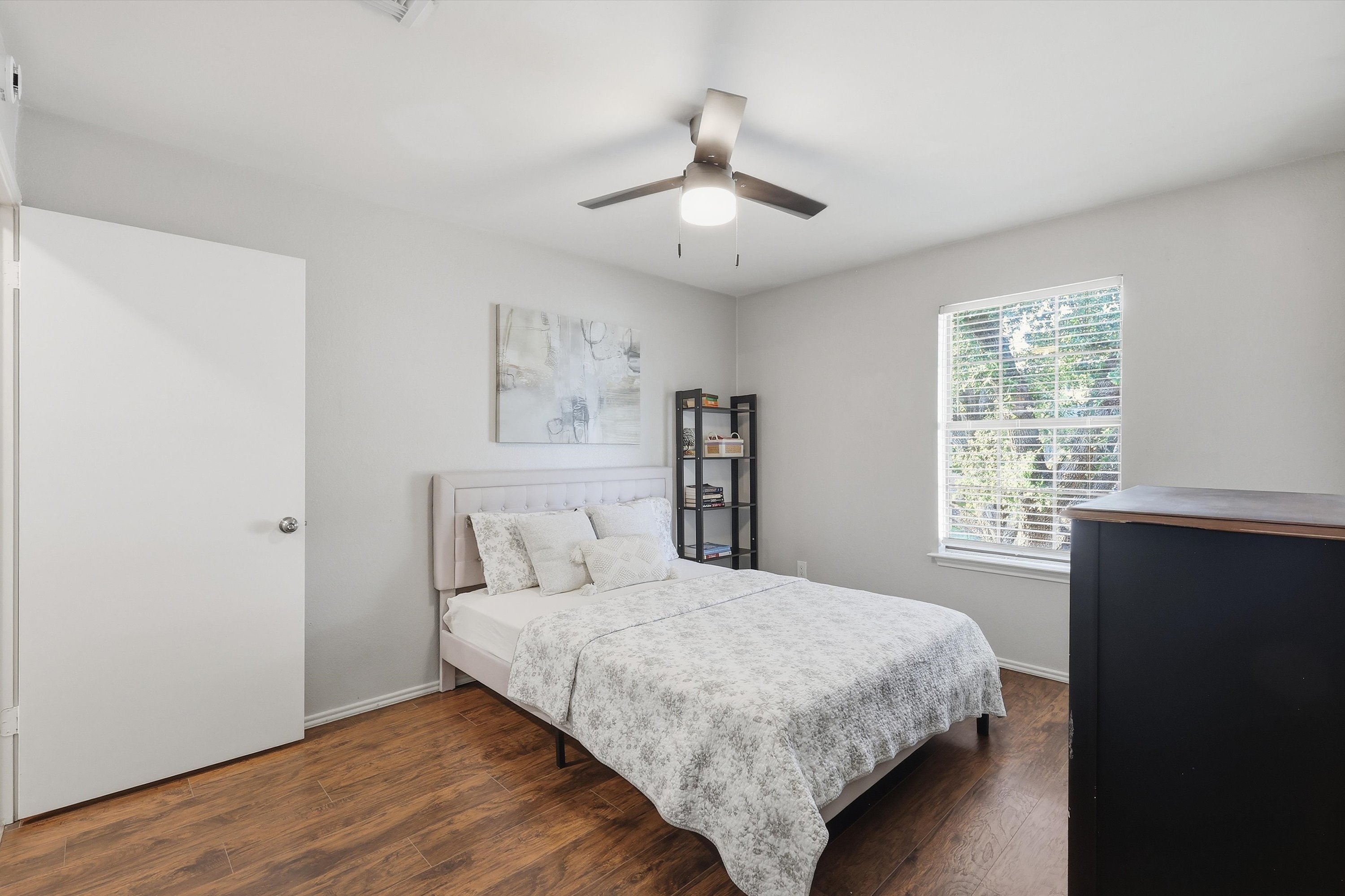  Beautifully Updated in Rowlett with a 2.75% Assumable FHA Loan - 物件實景