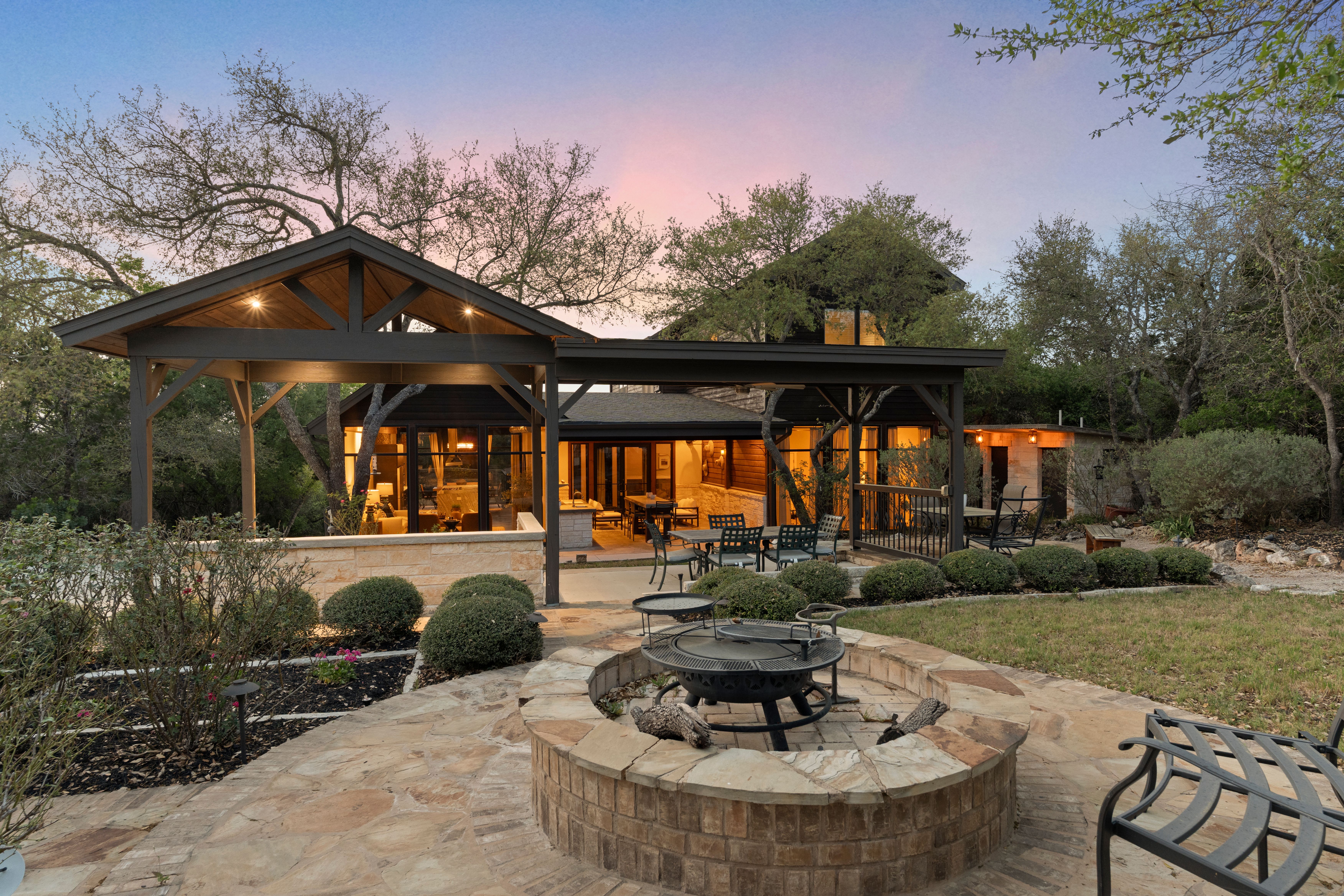  Spring Branch Luxury on 2.3 Acres - 物件實景