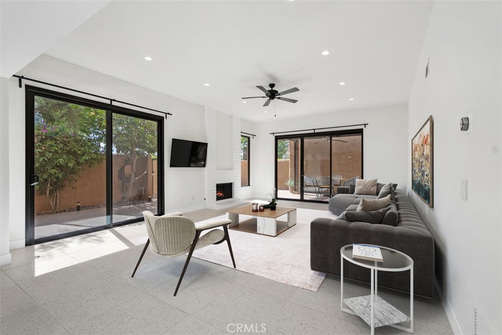Palm Springs, California, 92264, United States, 2 Bedrooms Bedrooms, ,2 BathroomsBathrooms,Residential,For Sale,1856182