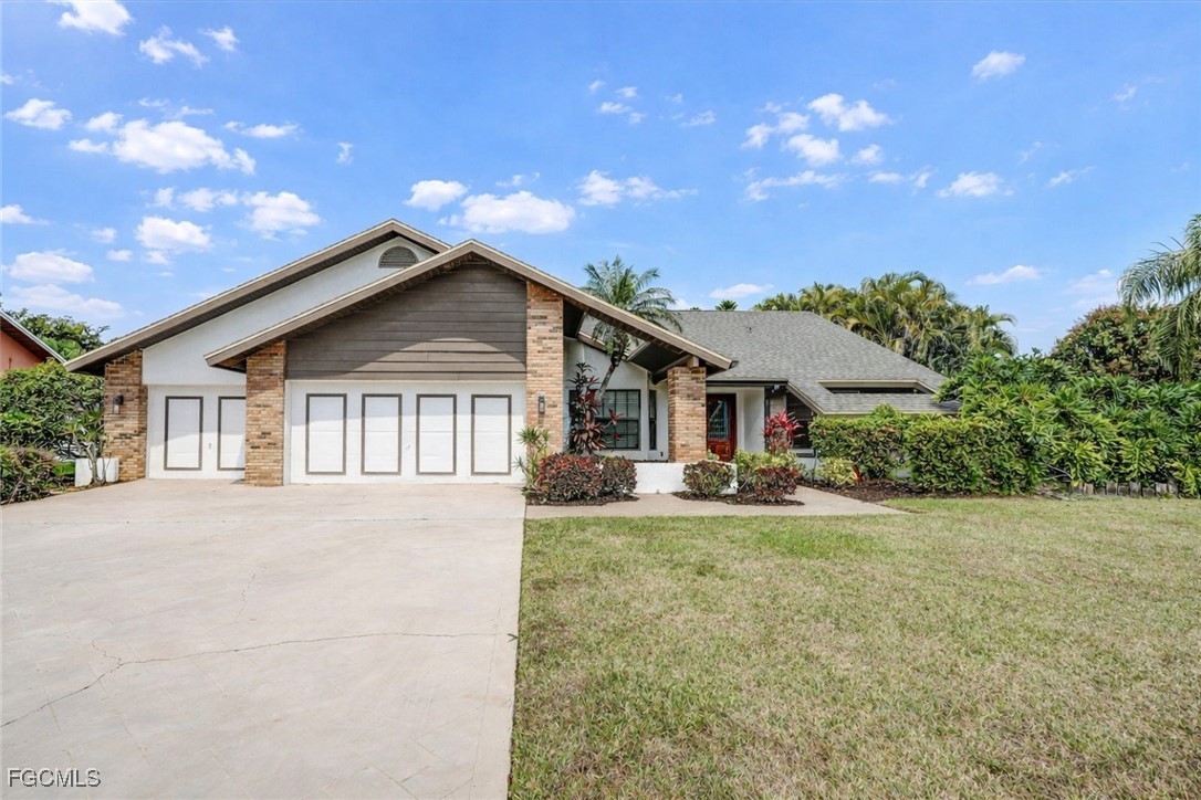 Fort Myers, Florida, 33919, United States, 4 Bedrooms Bedrooms, ,3 BathroomsBathrooms,Residential,For Sale,1981564