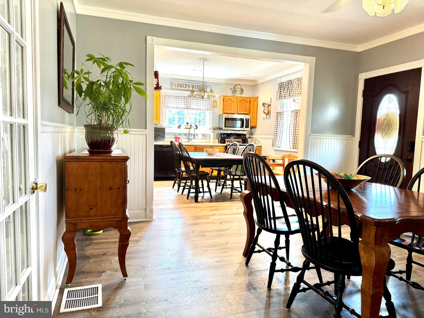 Dundalk, Maryland, 21222, United States, 3 Bedrooms Bedrooms, ,4 BathroomsBathrooms,Residential,For Sale,1906595