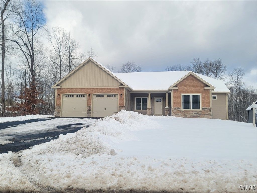 Baldwinsville, New York, 13027, United States, 3 Bedrooms Bedrooms, ,2 BathroomsBathrooms,Residential,For Sale,2001001