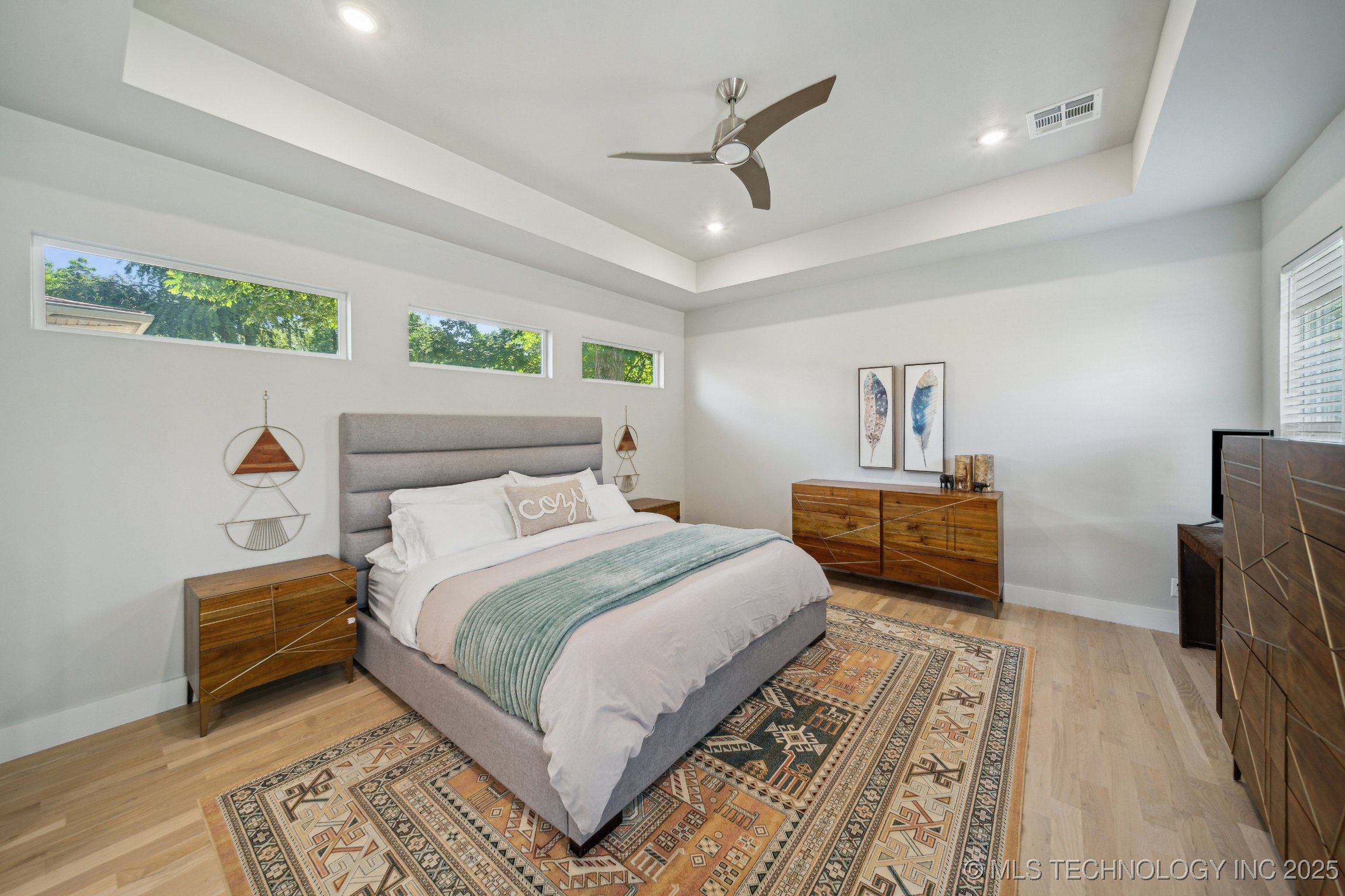 Tulsa, Oklahoma, 74105, United States, 4 Bedrooms Bedrooms, ,5 BathroomsBathrooms,Residential,For Sale,1827808