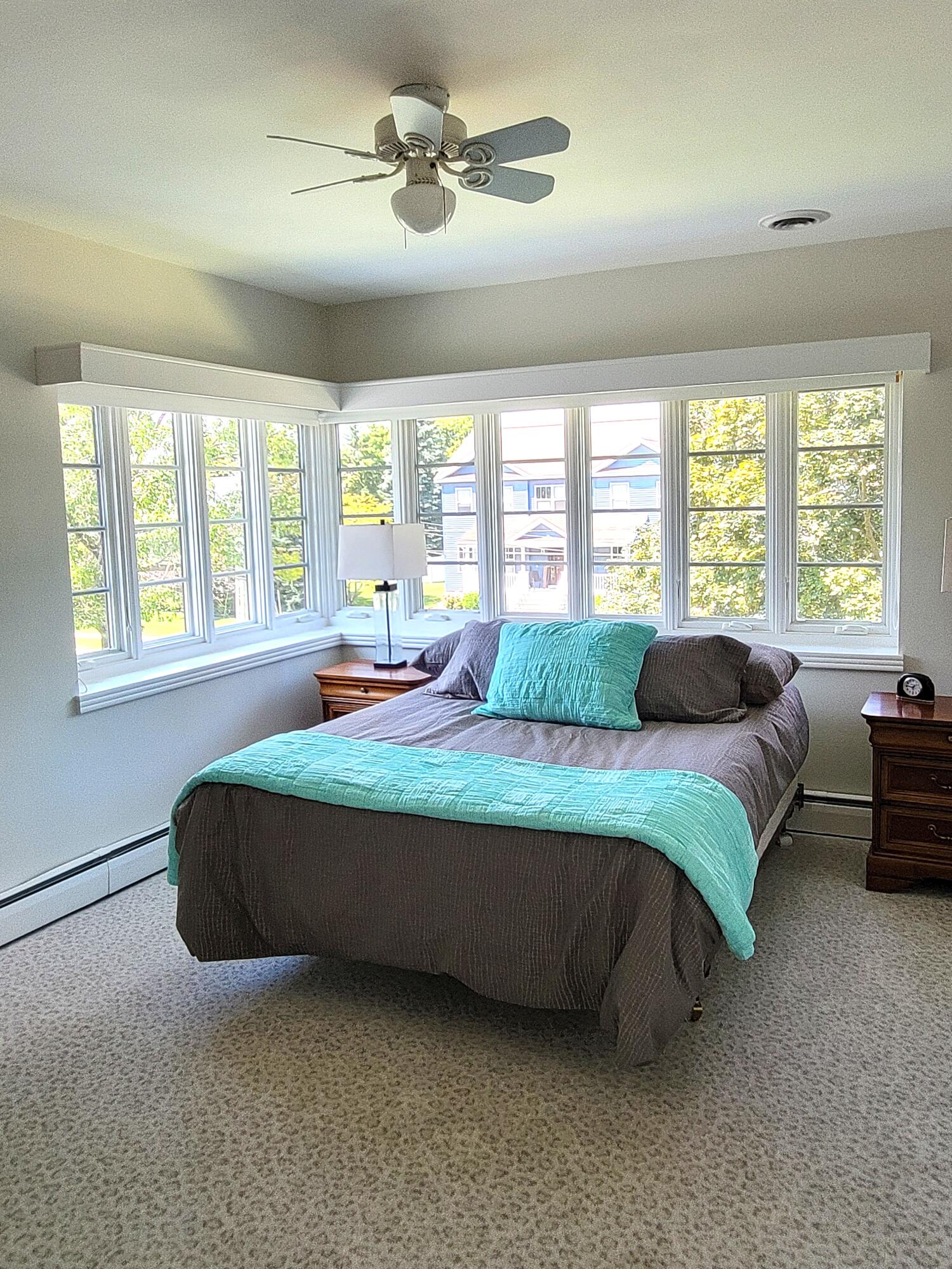 Alpena, Michigan, 49707, United States, 4 Bedrooms Bedrooms, ,6 BathroomsBathrooms,Residential,For Sale,1978367