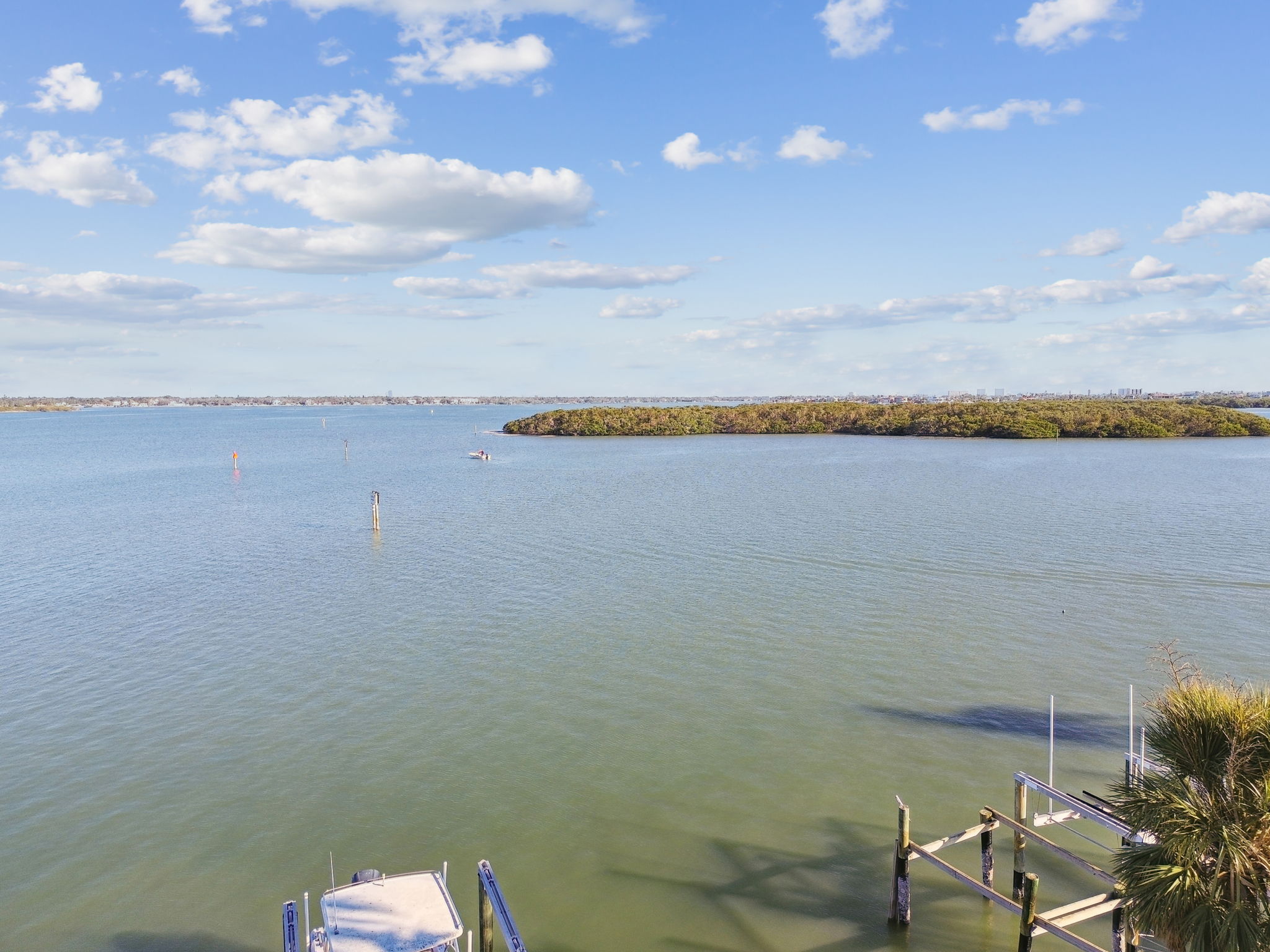 Madeira Beach, Florida, 33708, United States, 4 Bedrooms Bedrooms, ,2 BathroomsBathrooms,Residential,For Sale,2005483