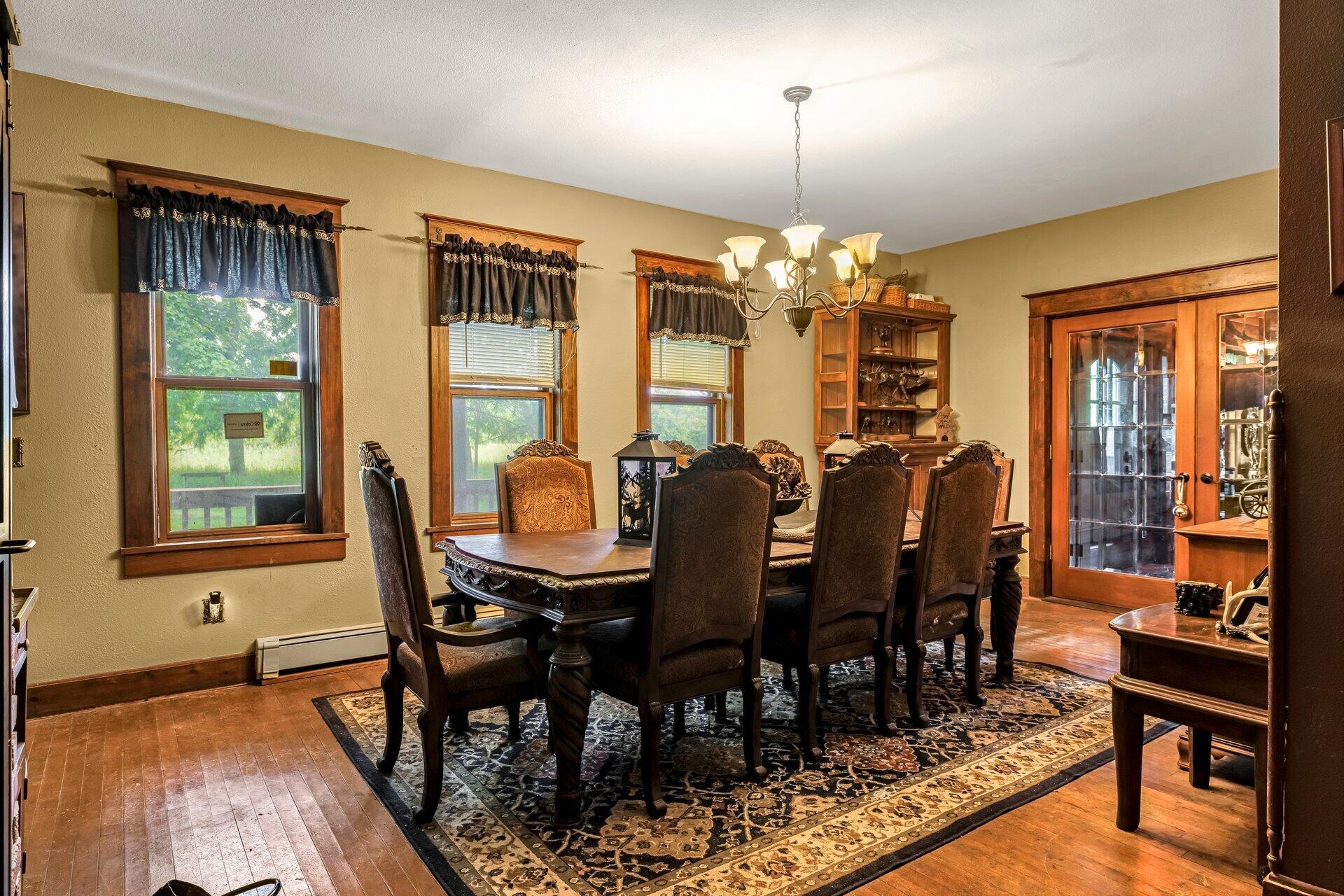 Saukville, Wisconsin, 53080, United States, 4 Bedrooms Bedrooms, ,4 BathroomsBathrooms,Residential,For Sale,1877225