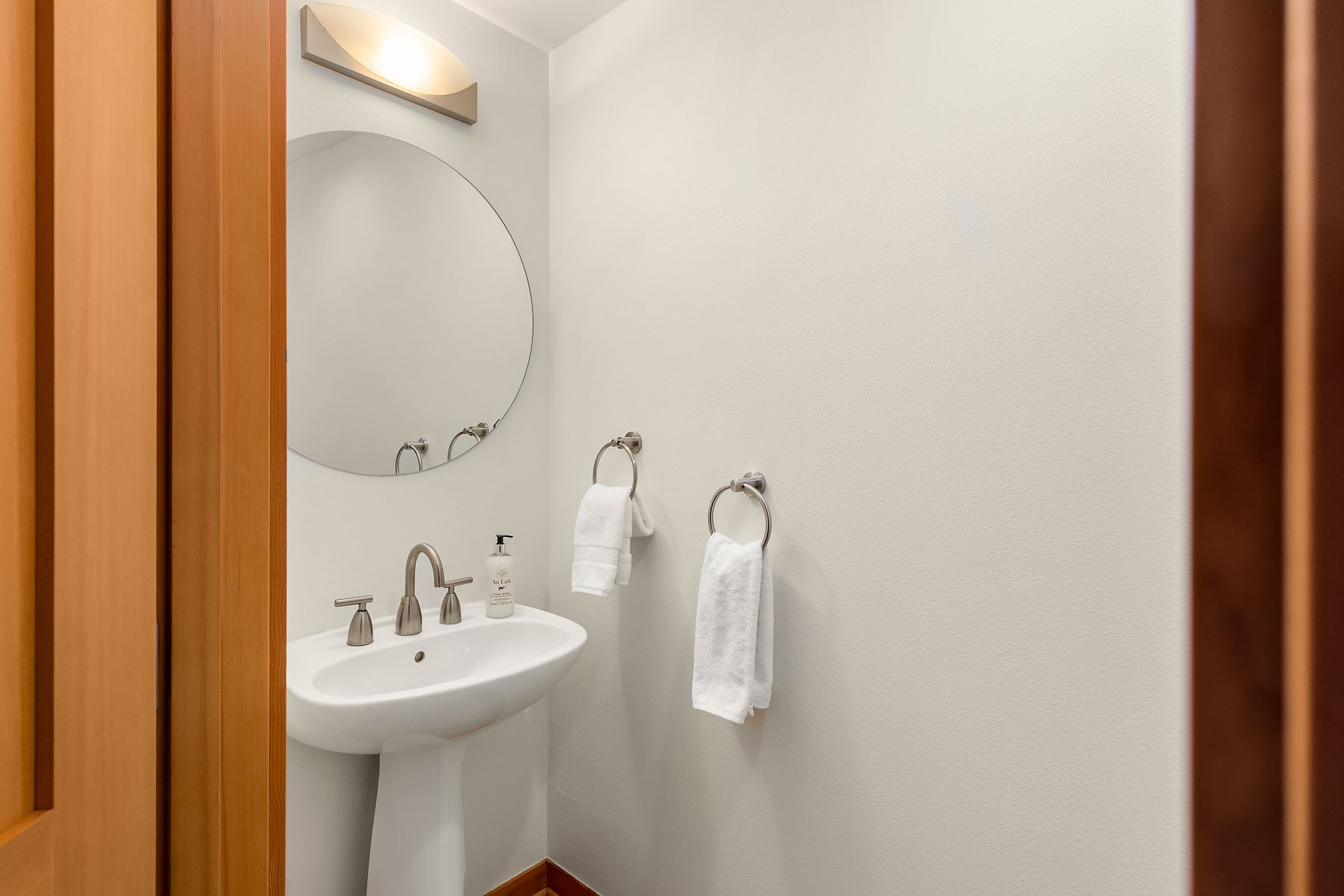  722 NE Vineyard Lane Unit #L102, Bainbridge Island, WA 98110 - 物件實景