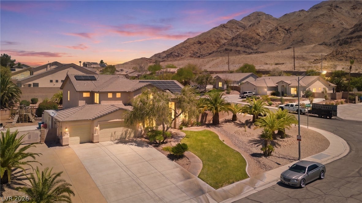 Las Vegas, Nevada, 89110, United States, 6 Bedrooms Bedrooms, ,3 BathroomsBathrooms,Residential,For Sale,1987091