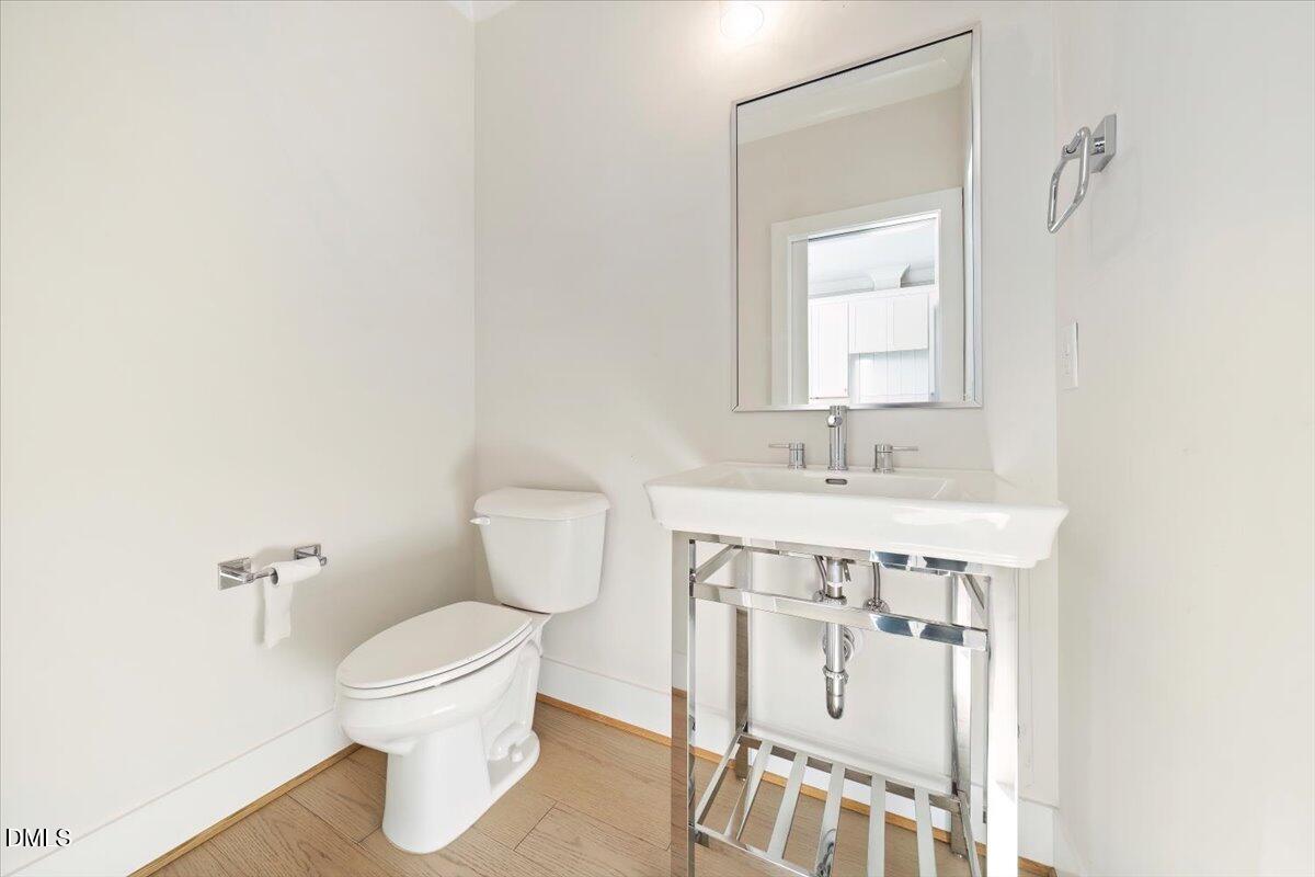 Raleigh, North Carolina, 27601, United States, 3 Bedrooms Bedrooms, ,4 BathroomsBathrooms,Residential,For Sale,1966573