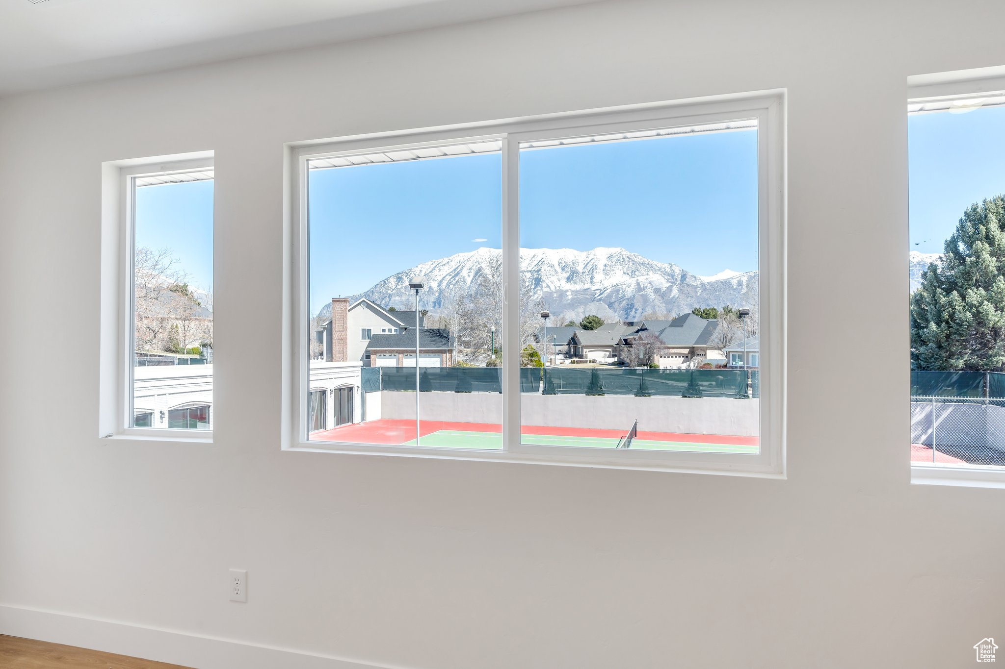Orem, Utah, 84058, United States, 6 Bedrooms Bedrooms, ,6 BathroomsBathrooms,Residential,For Sale,1829132