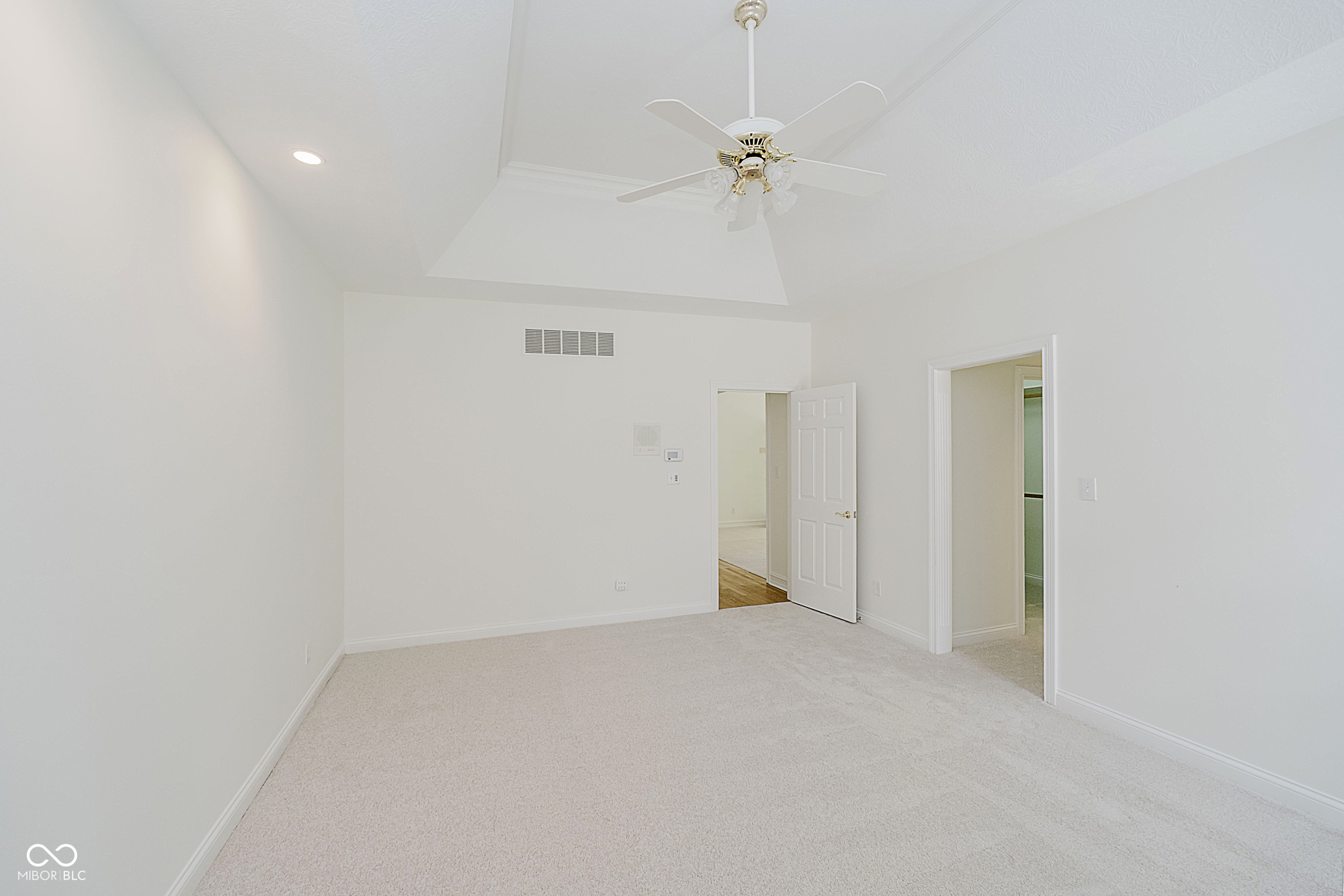 Carmel, Indiana, 46033, United States, 4 Bedrooms Bedrooms, ,4 BathroomsBathrooms,Residential,For Sale,1893581