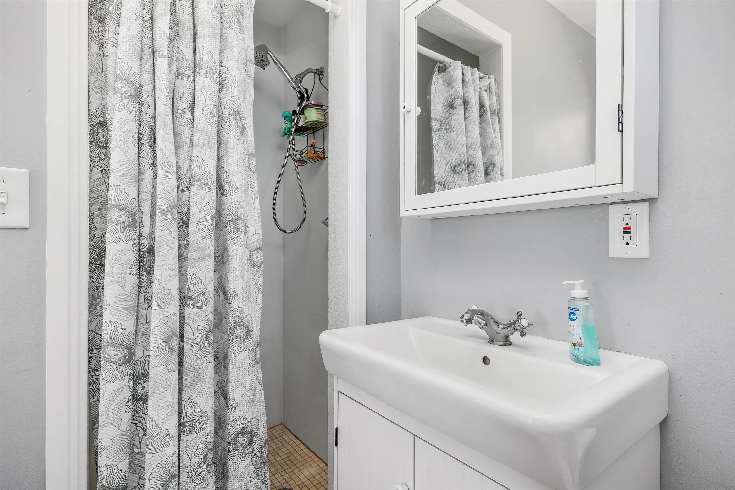 Valley Center, California, 92082, United States, 2 Bedrooms Bedrooms, ,3 BathroomsBathrooms,Residential,For Sale,1988929