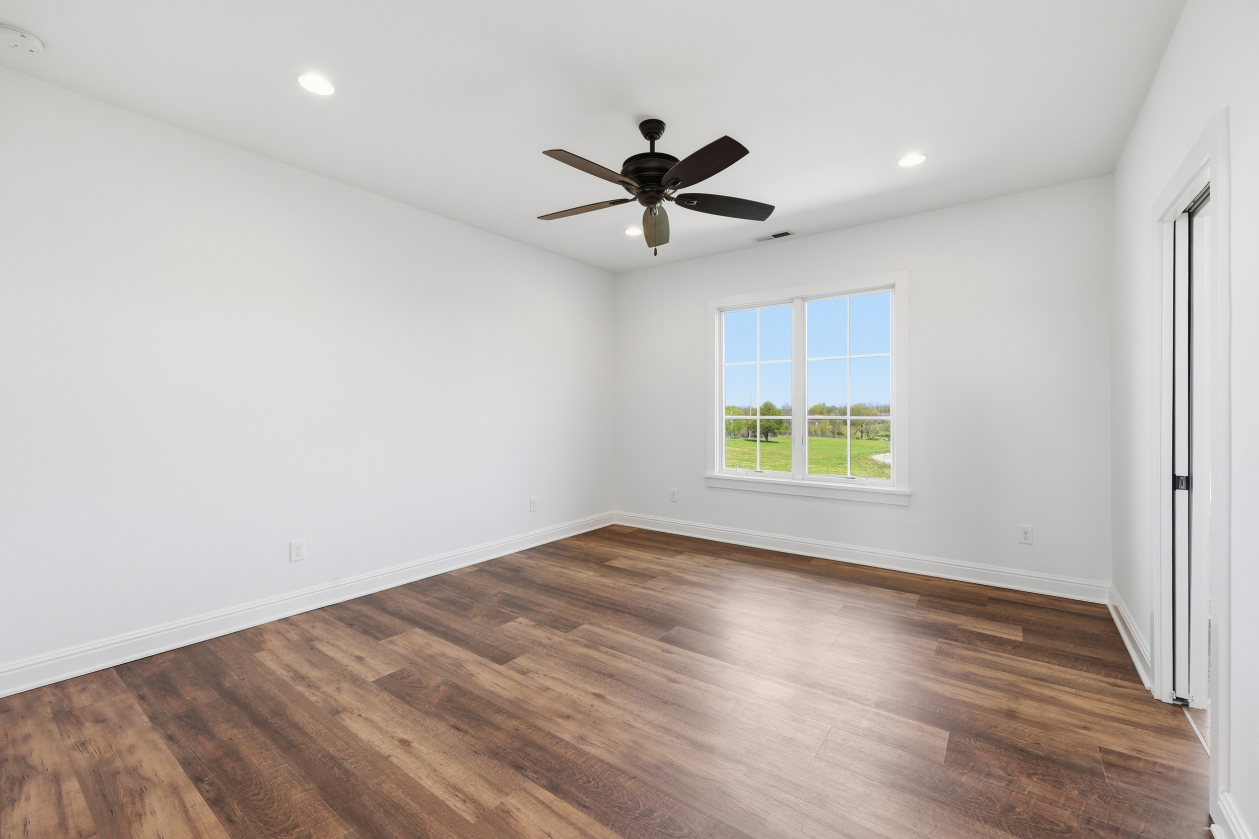  5142 Whites Lane - 物件實景