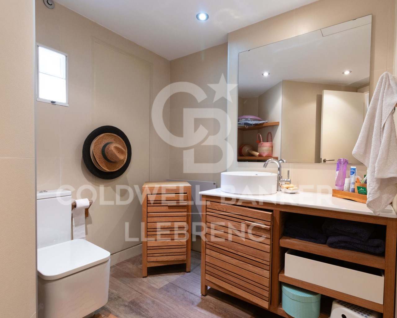 Barcelona, Barcelona, Sarri? - Sant Gervasi, Vallv, Barcelona, Catalonia, ES, 5 Bedrooms Bedrooms, ,4 BathroomsBathrooms,Residential,For Sale,Barcelona, Barcelona, Sarri? - Sant Gervasi, Vallv,1627992