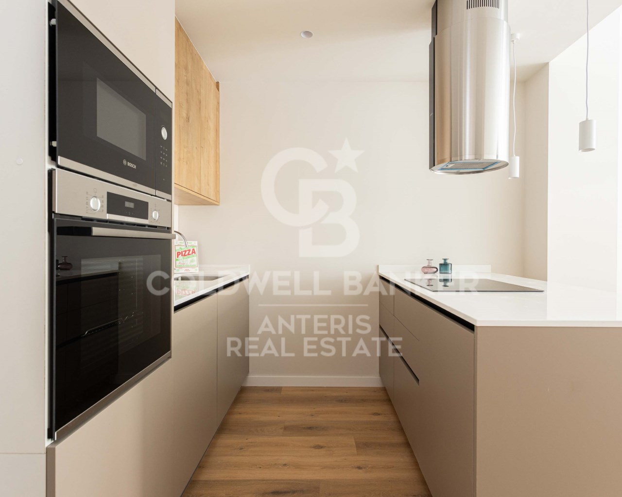 Barcelona, Catalonia, ES, 3 Bedrooms Bedrooms, ,2 BathroomsBathrooms,Residential,For Sale,1687170