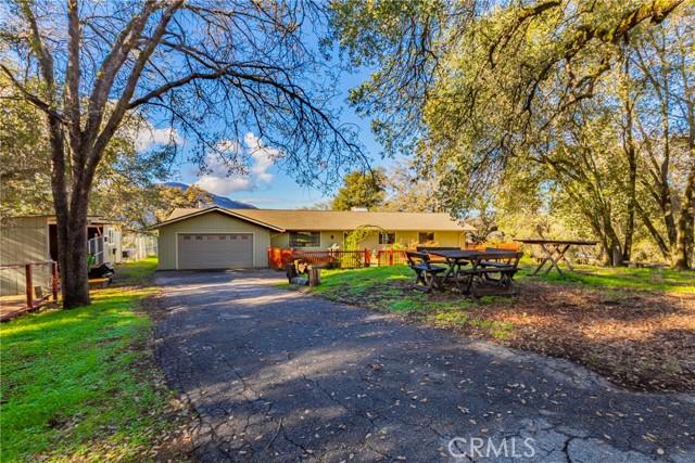 Oakhurst, California, 93644, United States, 3 Bedrooms Bedrooms, ,2 BathroomsBathrooms,Residential,For Sale,2000350