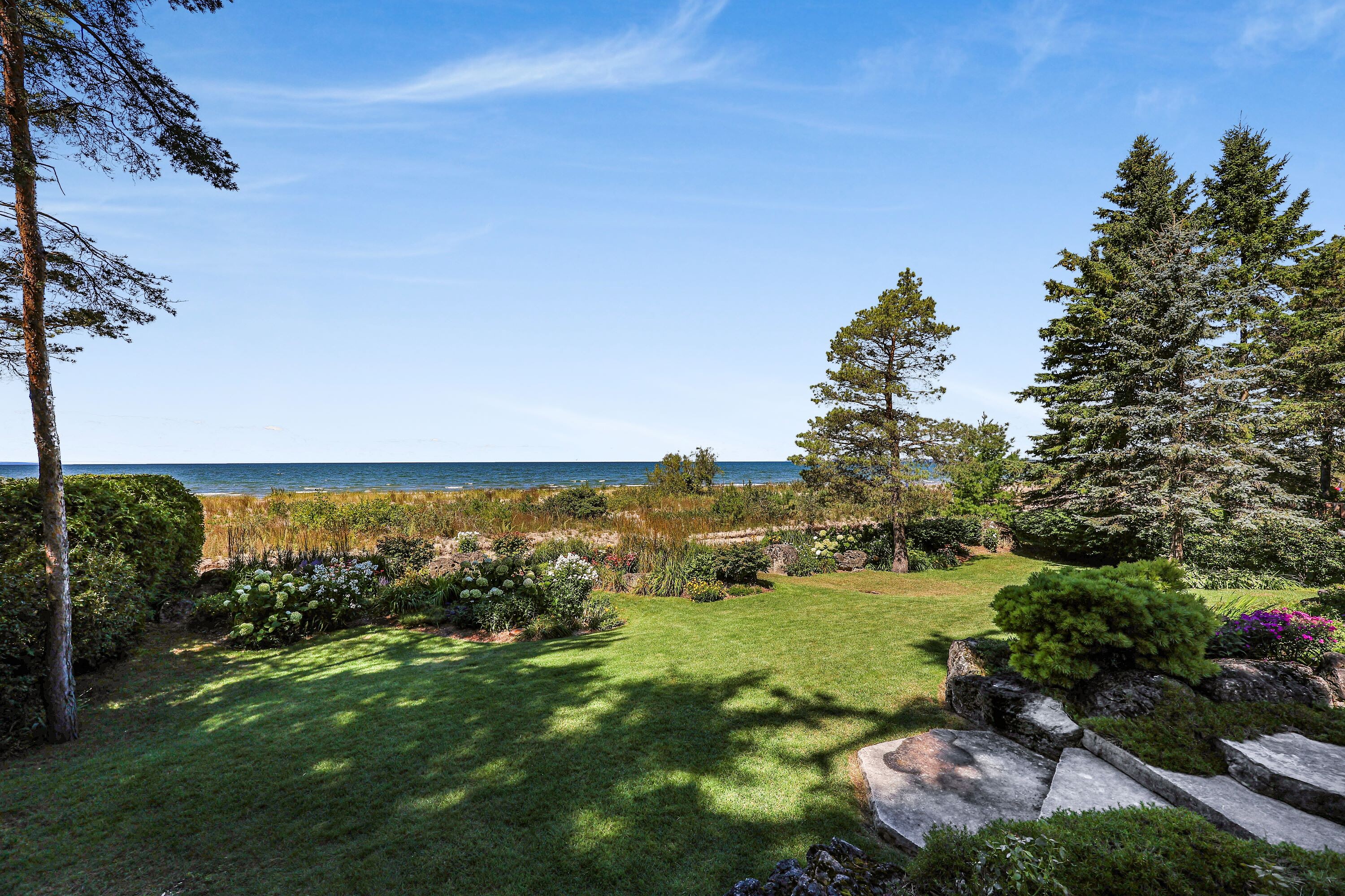  Iconic Wasaga Beach Shoreline - 物件實景