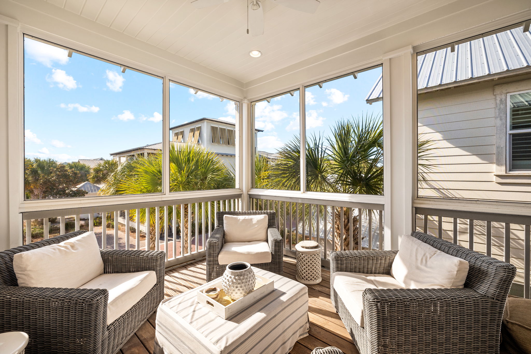  Updated Beach House Close To Beach And Enviable Amenities - 物件實景