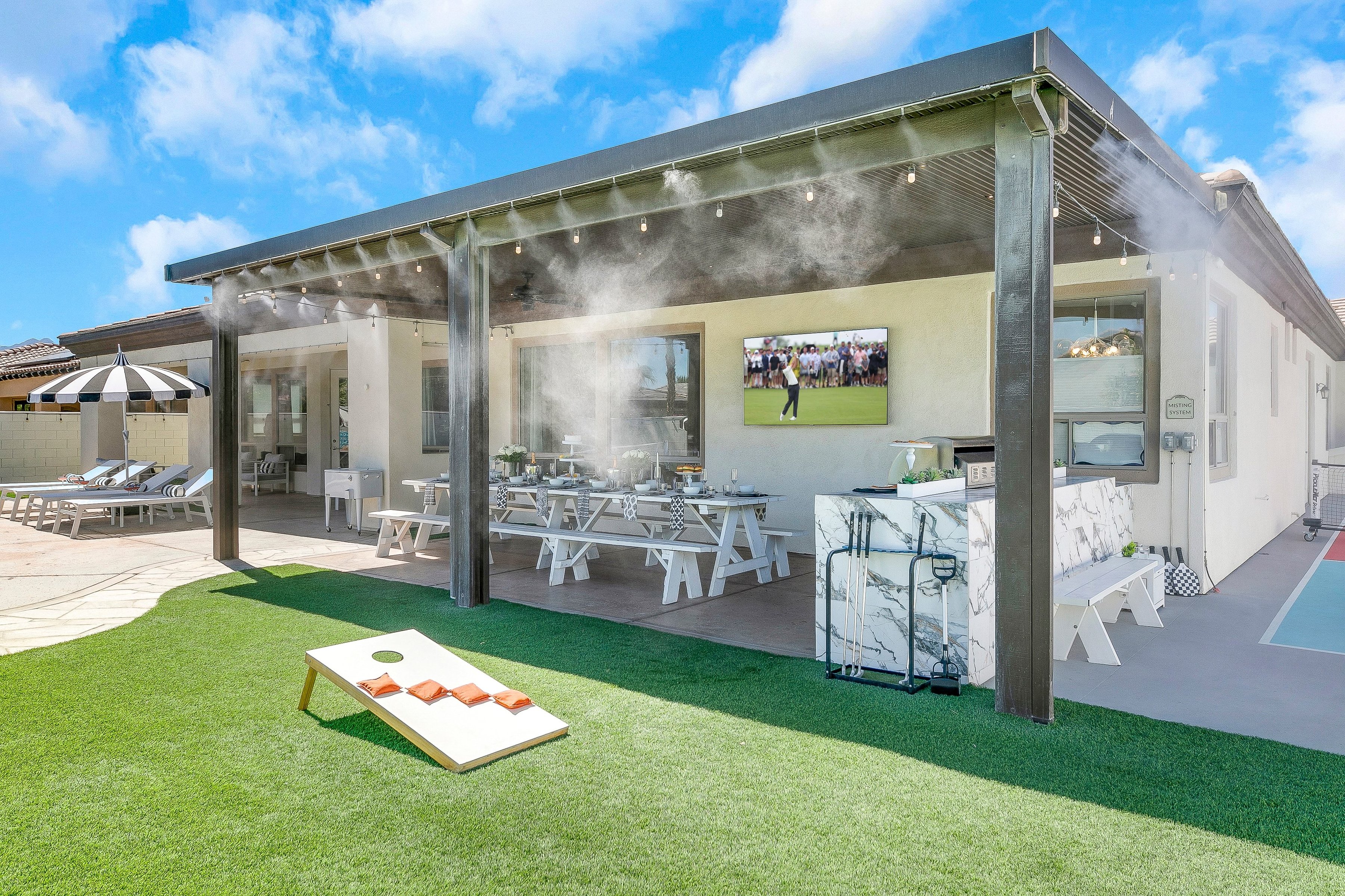  where  luxury meets leverage: own the ultimate income producing retreat - 物件實景