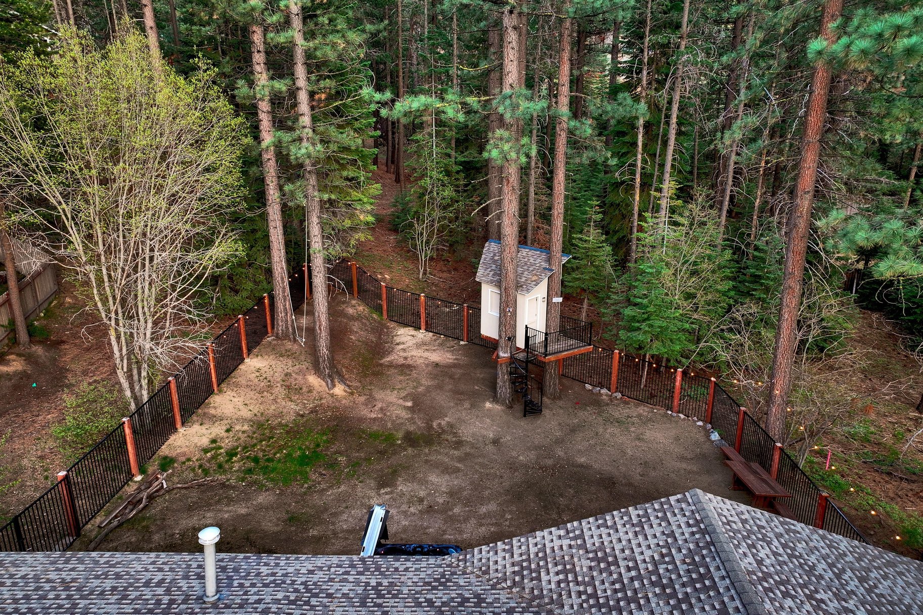  Move-In Ready 4 Bedroom Beauty  2022 Remodel  Fenced Yard, Forest Setting - 物件實景