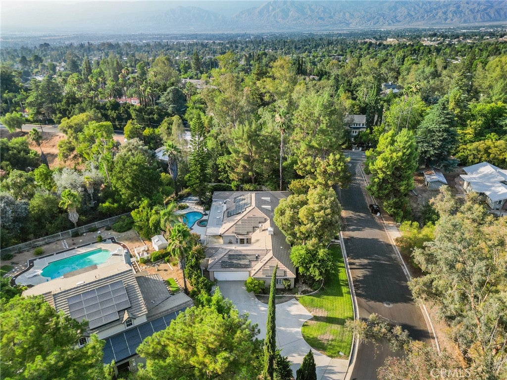 Redlands, California, 92373, United States, 4 Bedrooms Bedrooms, ,4 BathroomsBathrooms,Residential,For Sale,1995131