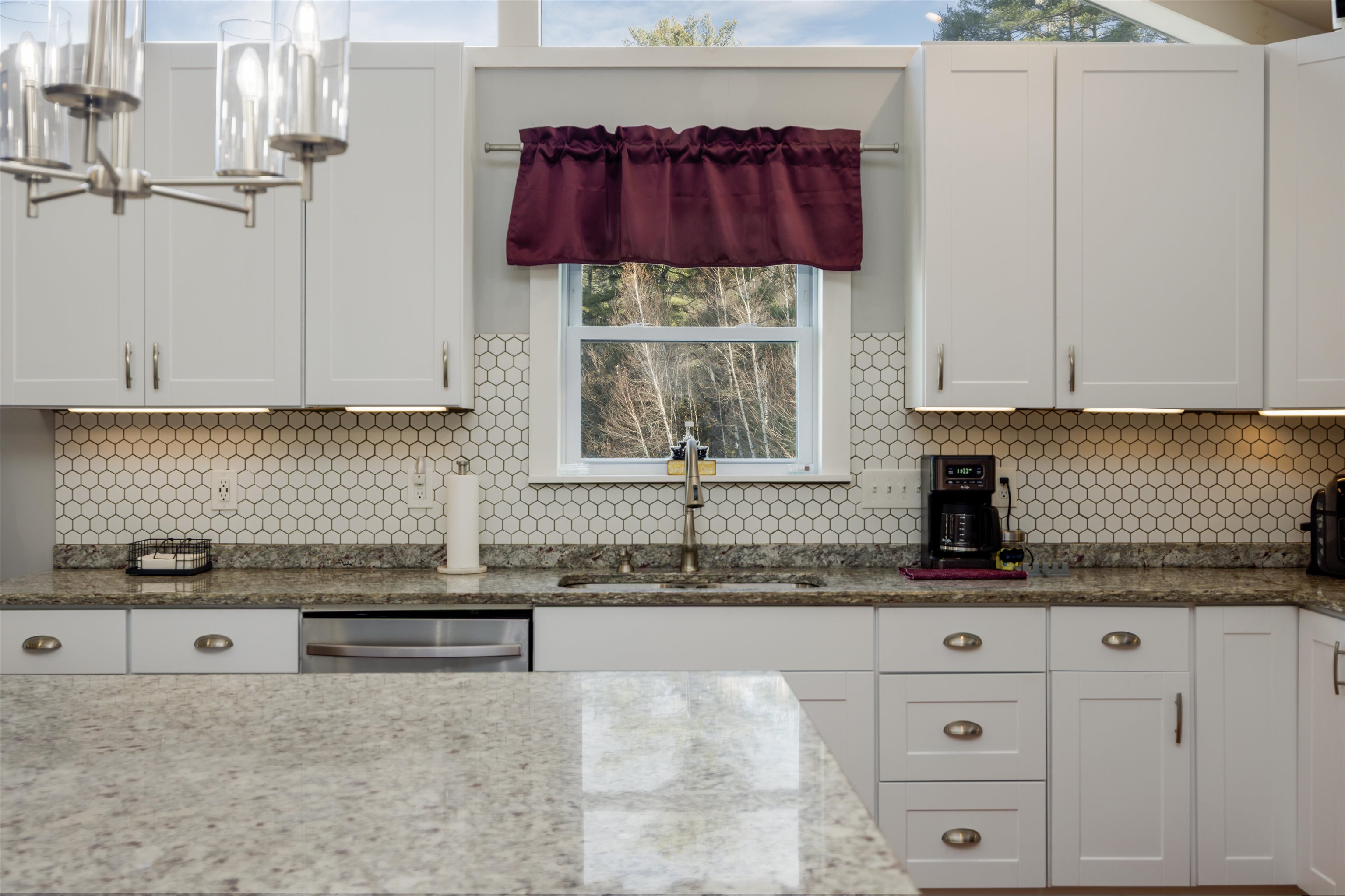 Grantham, New Hampshire, 03753, United States, 3 Bedrooms Bedrooms, ,2 BathroomsBathrooms,Residential,For Sale,1987951