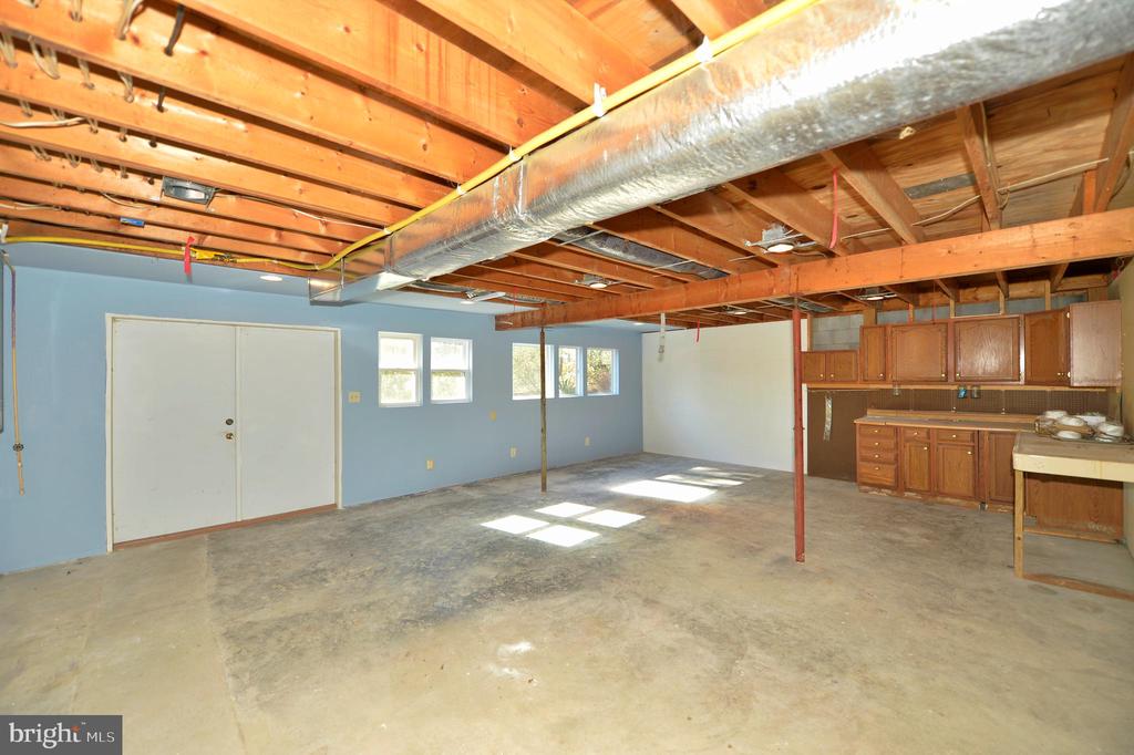 Bloomery, West Virginia, 26817, United States, 3 Bedrooms Bedrooms, ,2 BathroomsBathrooms,Residential,For Sale,1980909