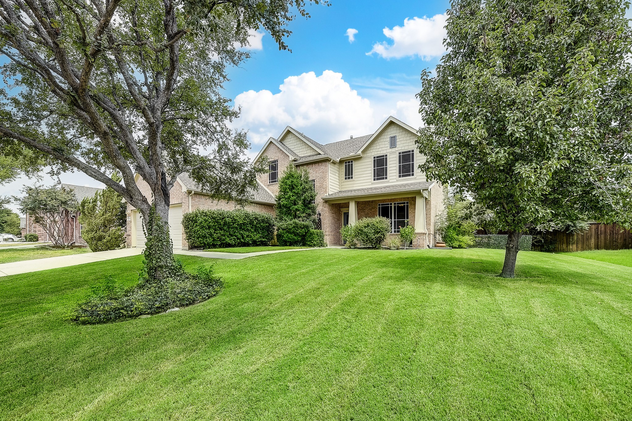 Little Elm, Texas, 75068, United States, 4 Bedrooms Bedrooms, ,4 BathroomsBathrooms,Residential,For Sale,1924720