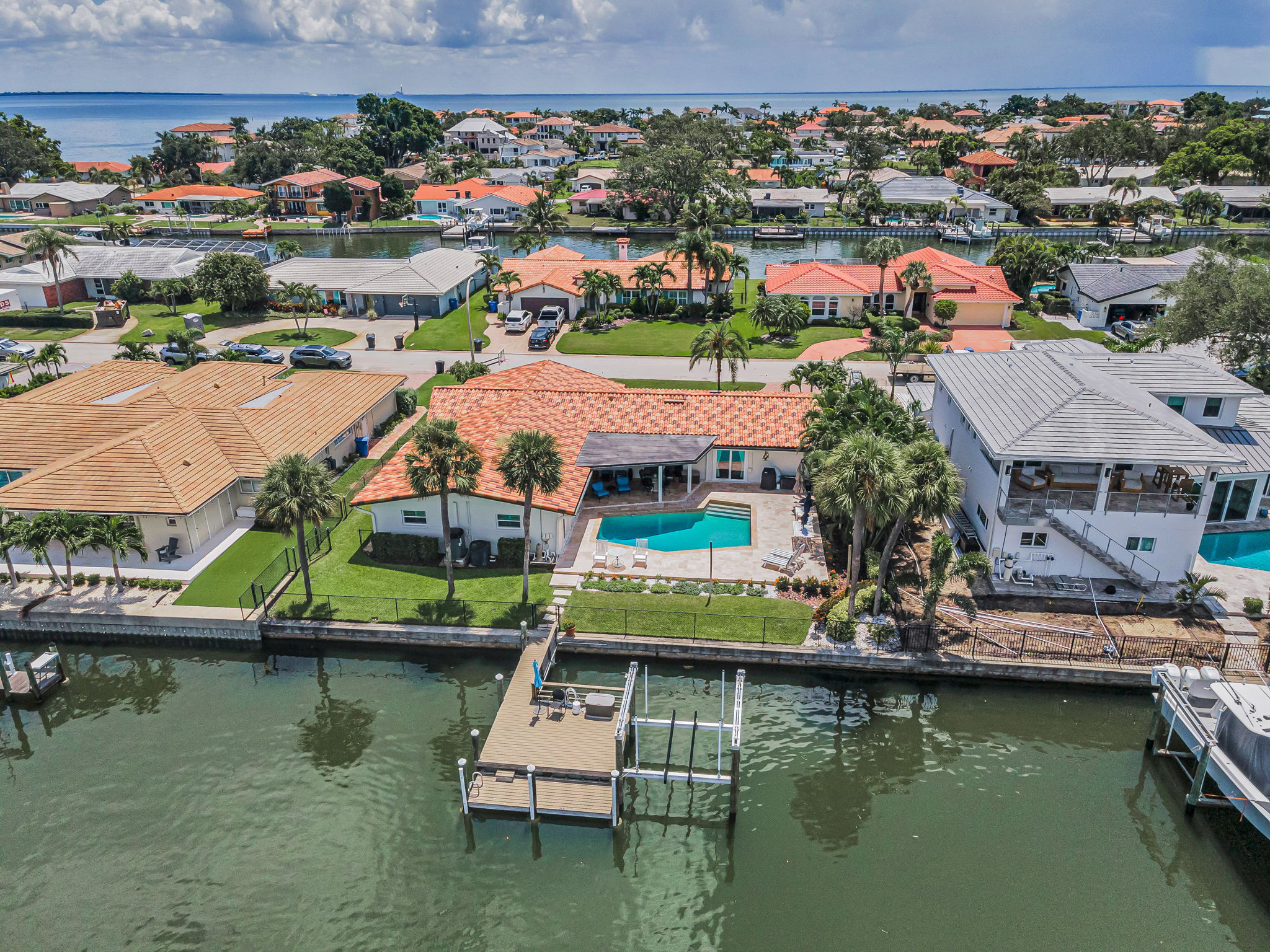 St Petersburg, Florida, 33703, United States, 4 Bedrooms Bedrooms, ,3 BathroomsBathrooms,Residential,For Sale,1978536