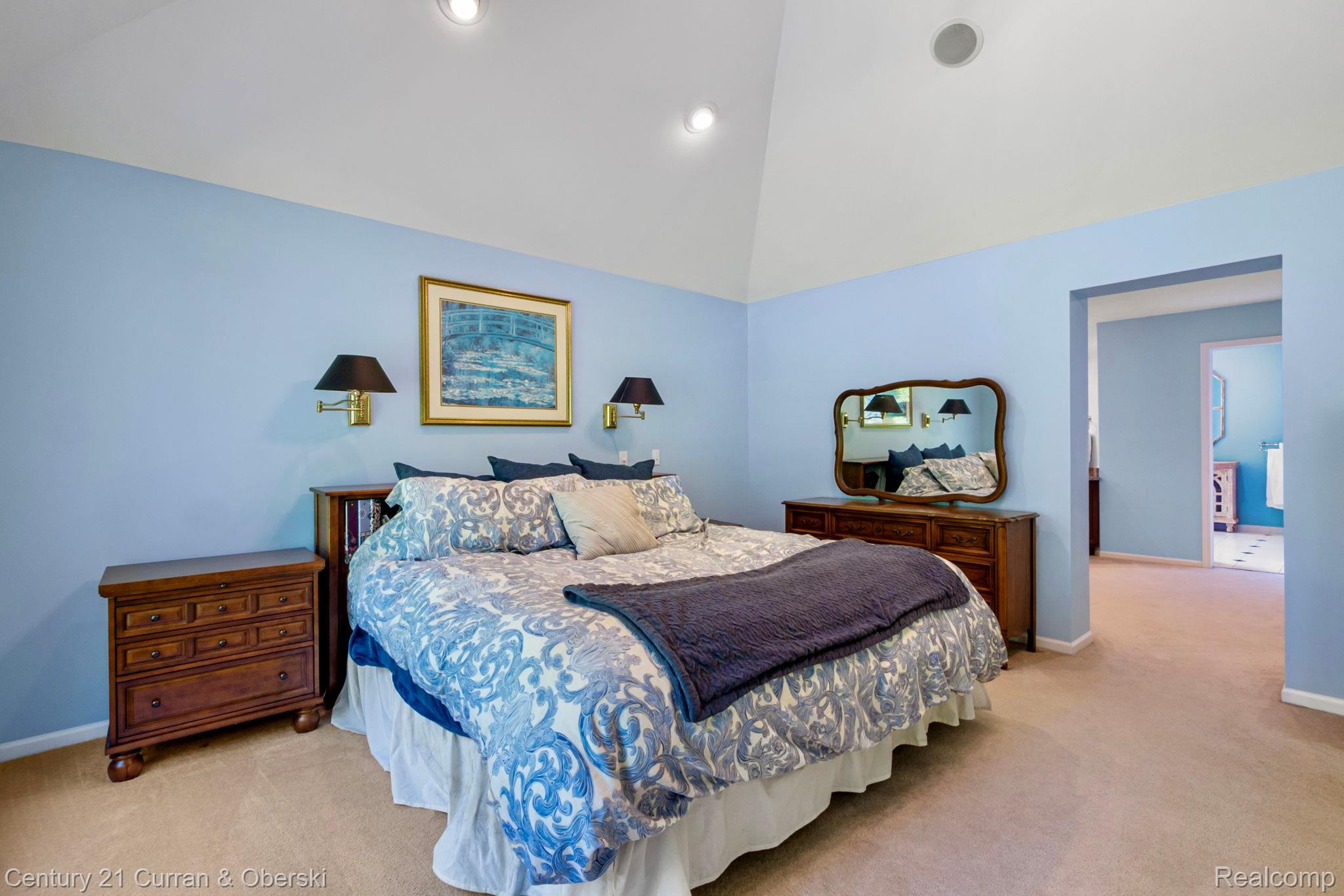 Novi, Michigan, 48374, United States, 4 Bedrooms Bedrooms, ,6 BathroomsBathrooms,Residential,For Sale,1914653