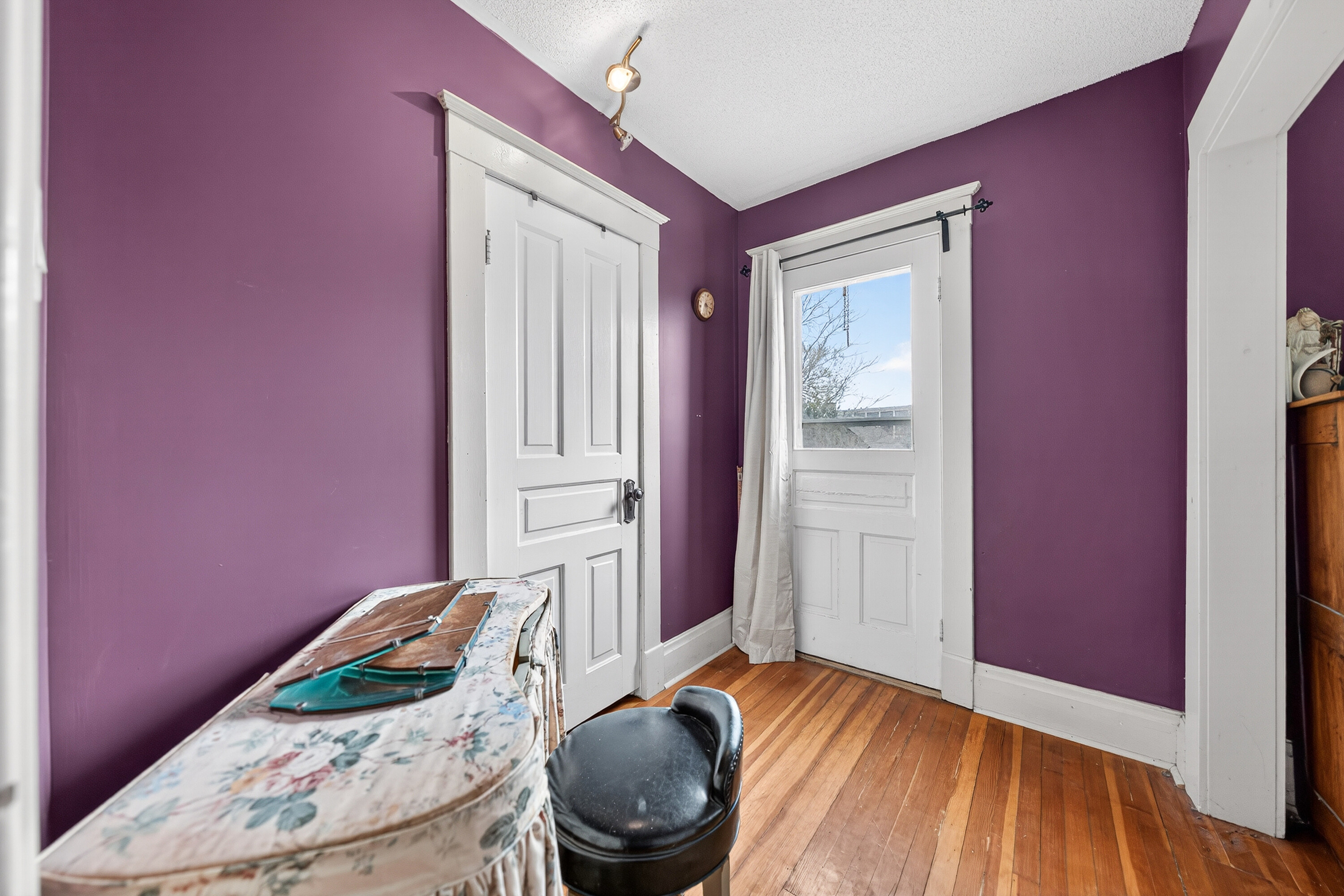  Charming Kitchener Home - 物件實景