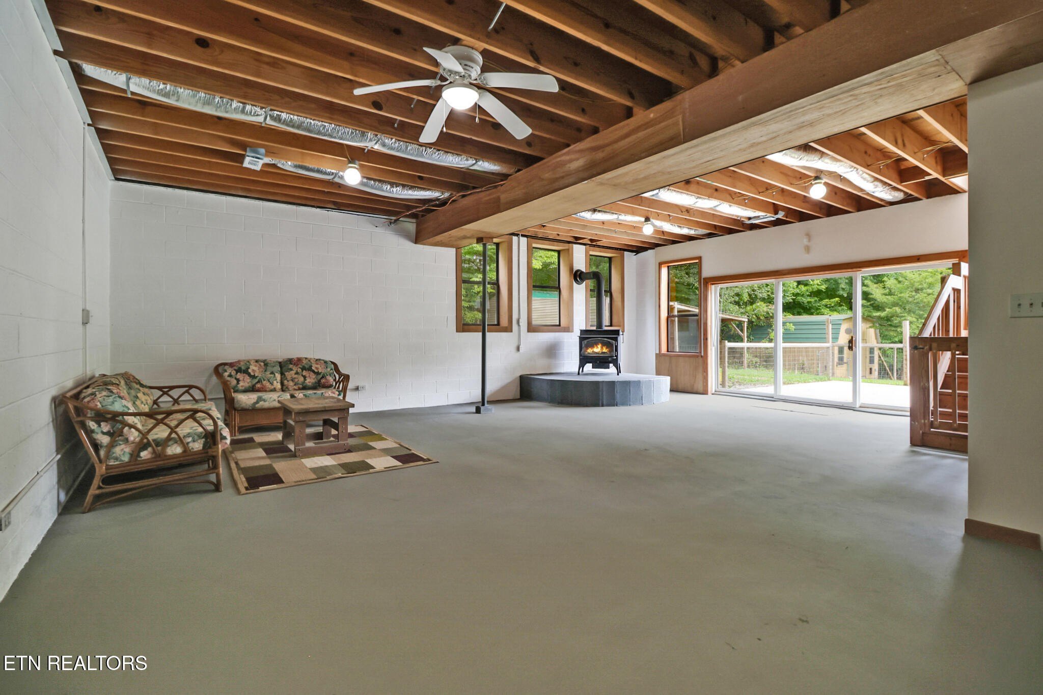 Crossville, Tennessee, 38571, United States, 3 Bedrooms Bedrooms, ,4 BathroomsBathrooms,Residential,For Sale,1979710