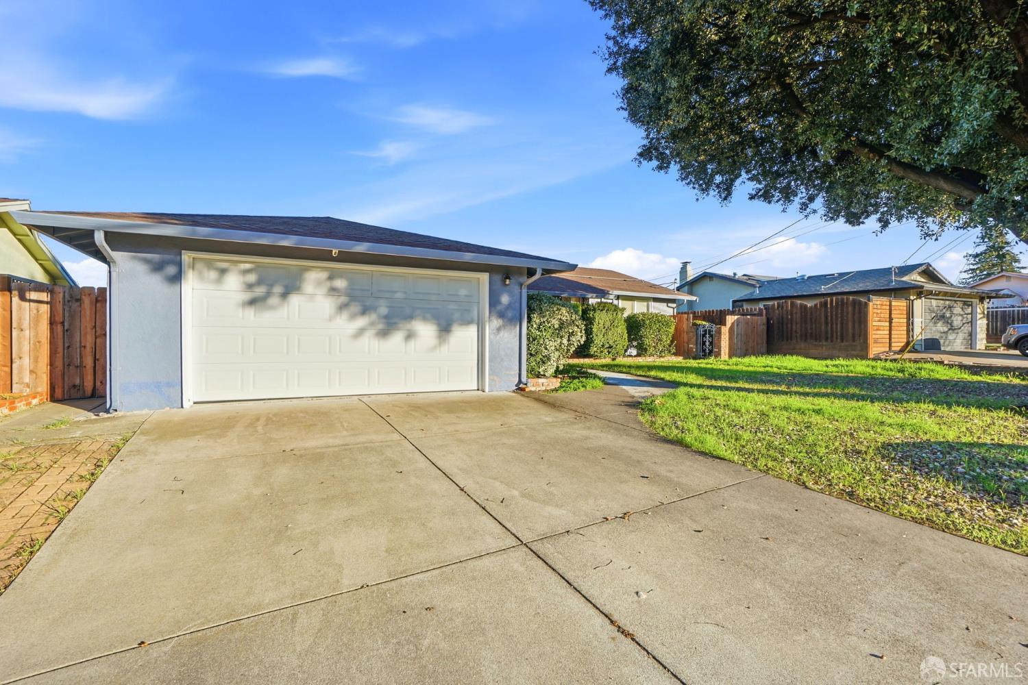 Pittsburg, California, 94565, United States, 3 Bedrooms Bedrooms, ,2 BathroomsBathrooms,Residential,For Sale,2011773