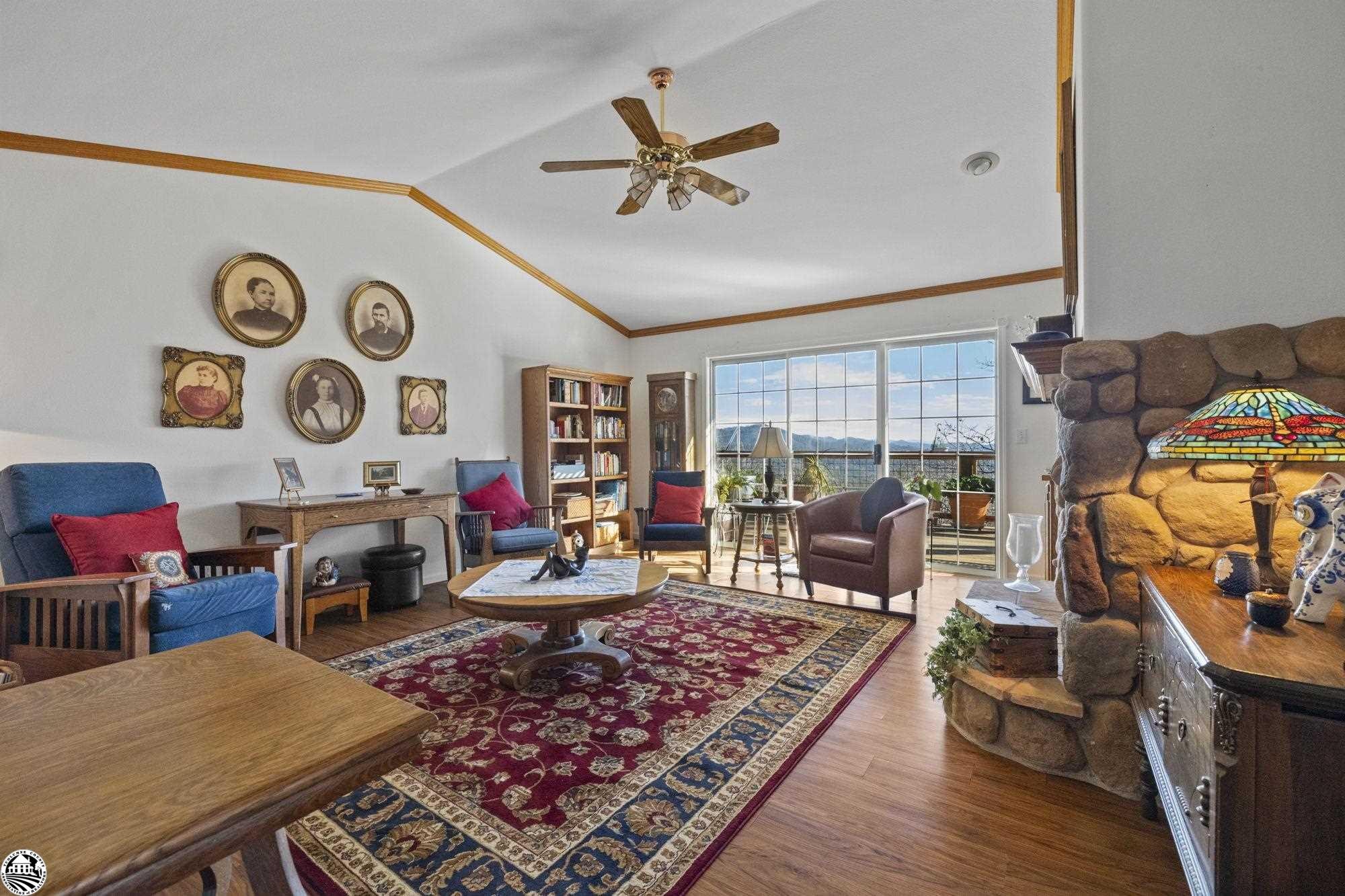 23423 Rusty Spur Rd., Sonora, California, 95370-8618, United States, 3 Bedrooms Bedrooms, ,2 BathroomsBathrooms,Residential,For Sale,23423 Rusty Spur Rd.,1454425