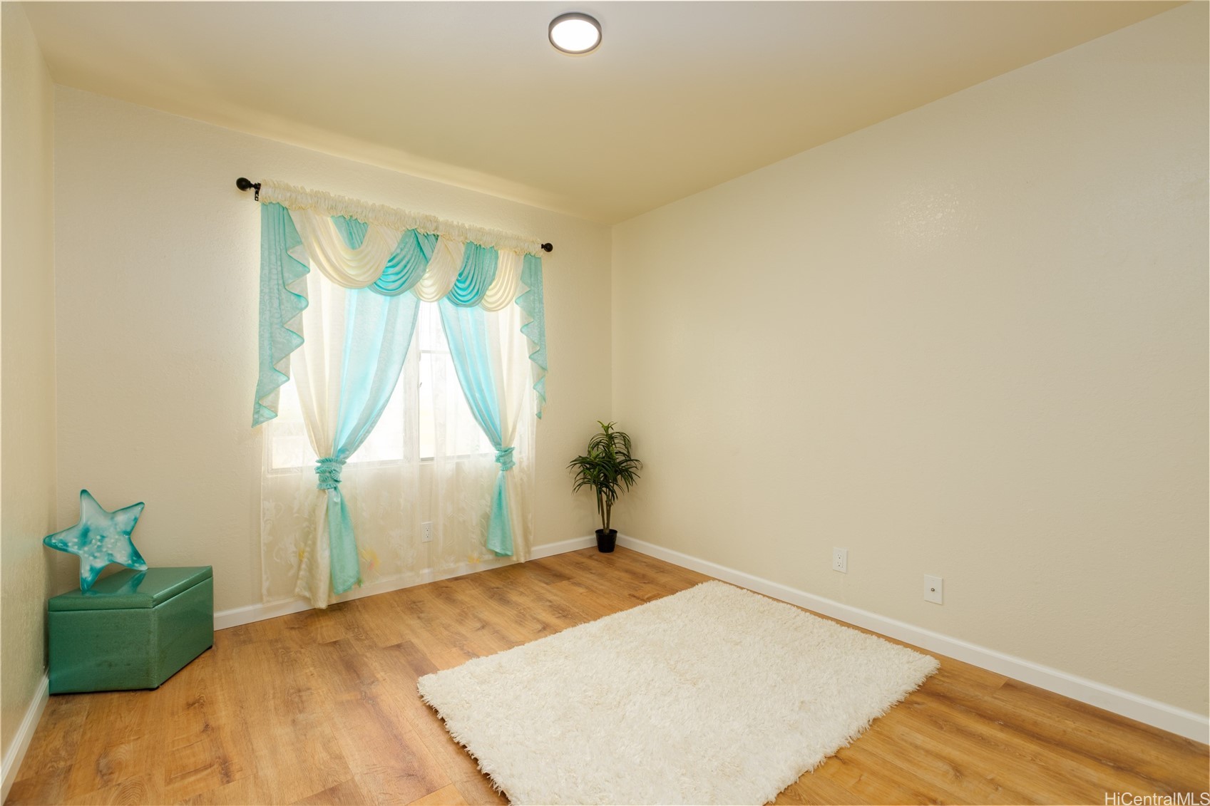 Mililani, Hawaii, 96789, United States, 4 Bedrooms Bedrooms, ,2 BathroomsBathrooms,Residential,For Sale,1949626