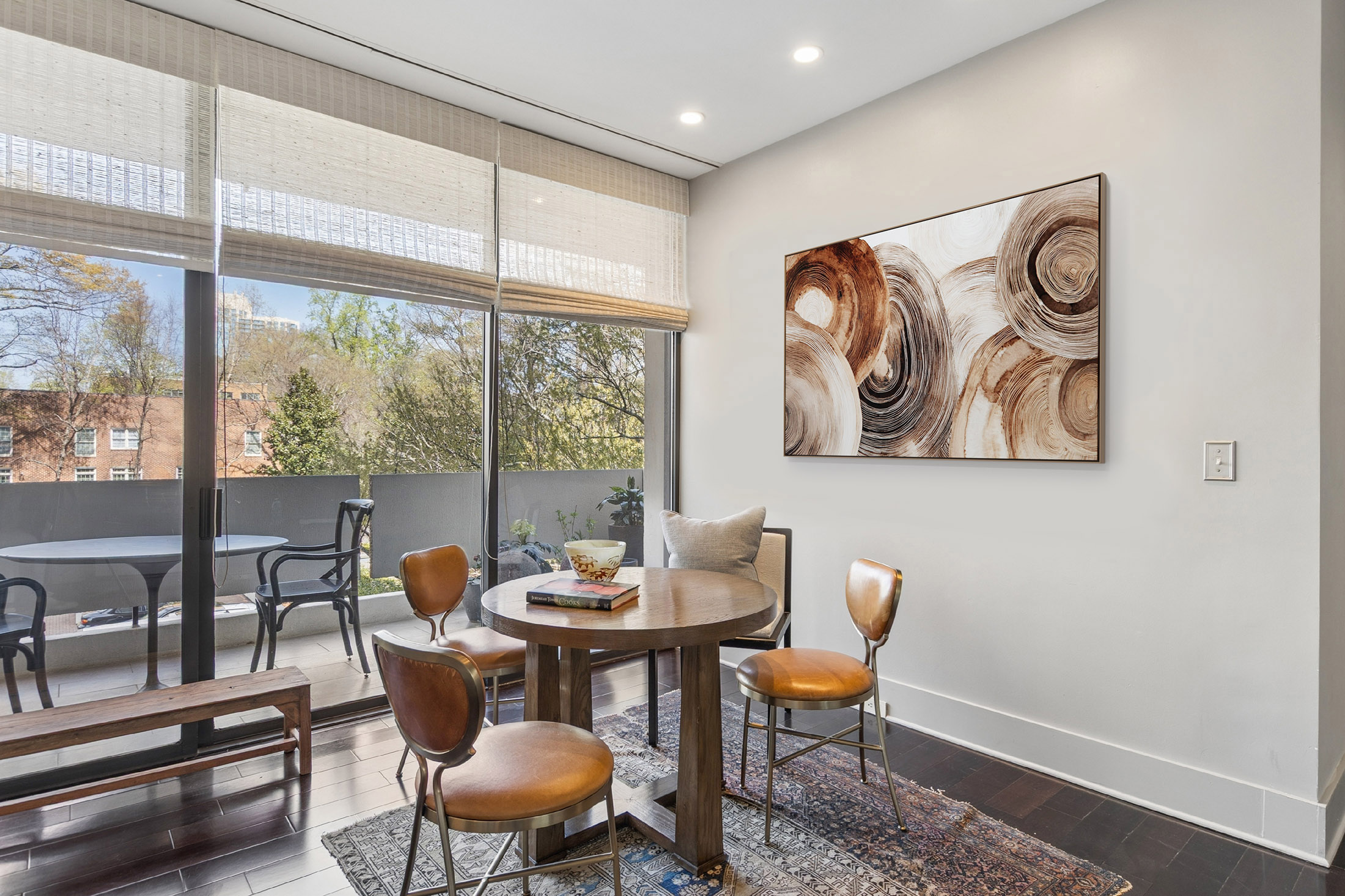  Easy Living at Plaza Towers - 物件實景