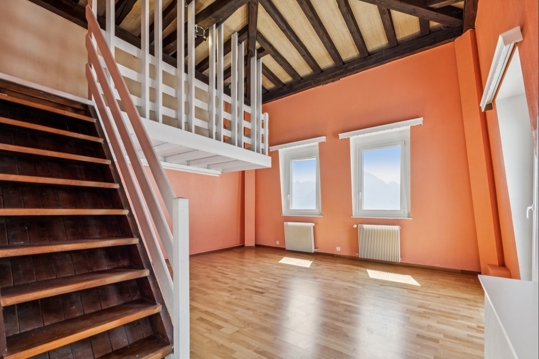  A charming penthouse with an exceptional panoramic view - 物件實景