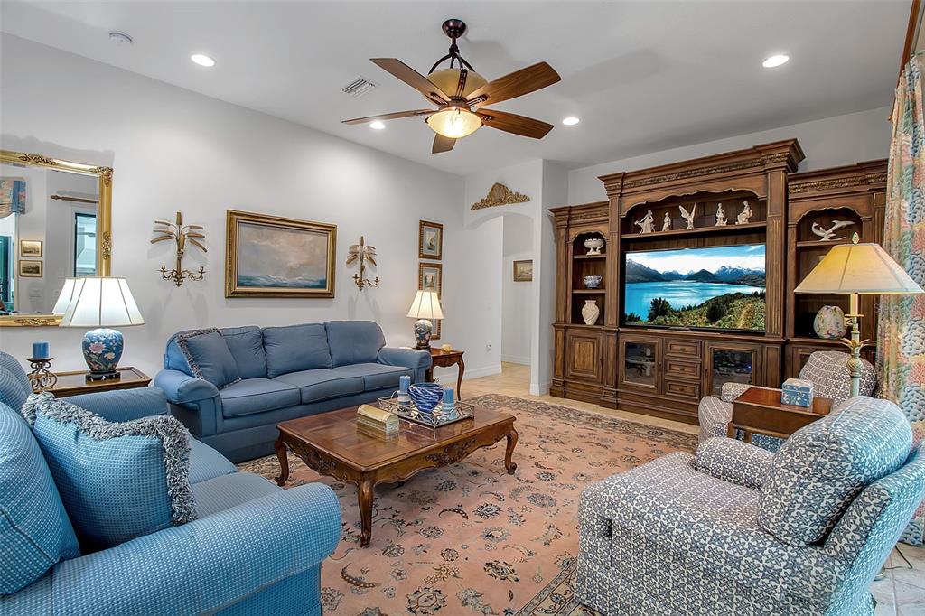 Sarasota, Florida, 34240, United States, 3 Bedrooms Bedrooms, ,3 BathroomsBathrooms,Residential,For Sale,2003503